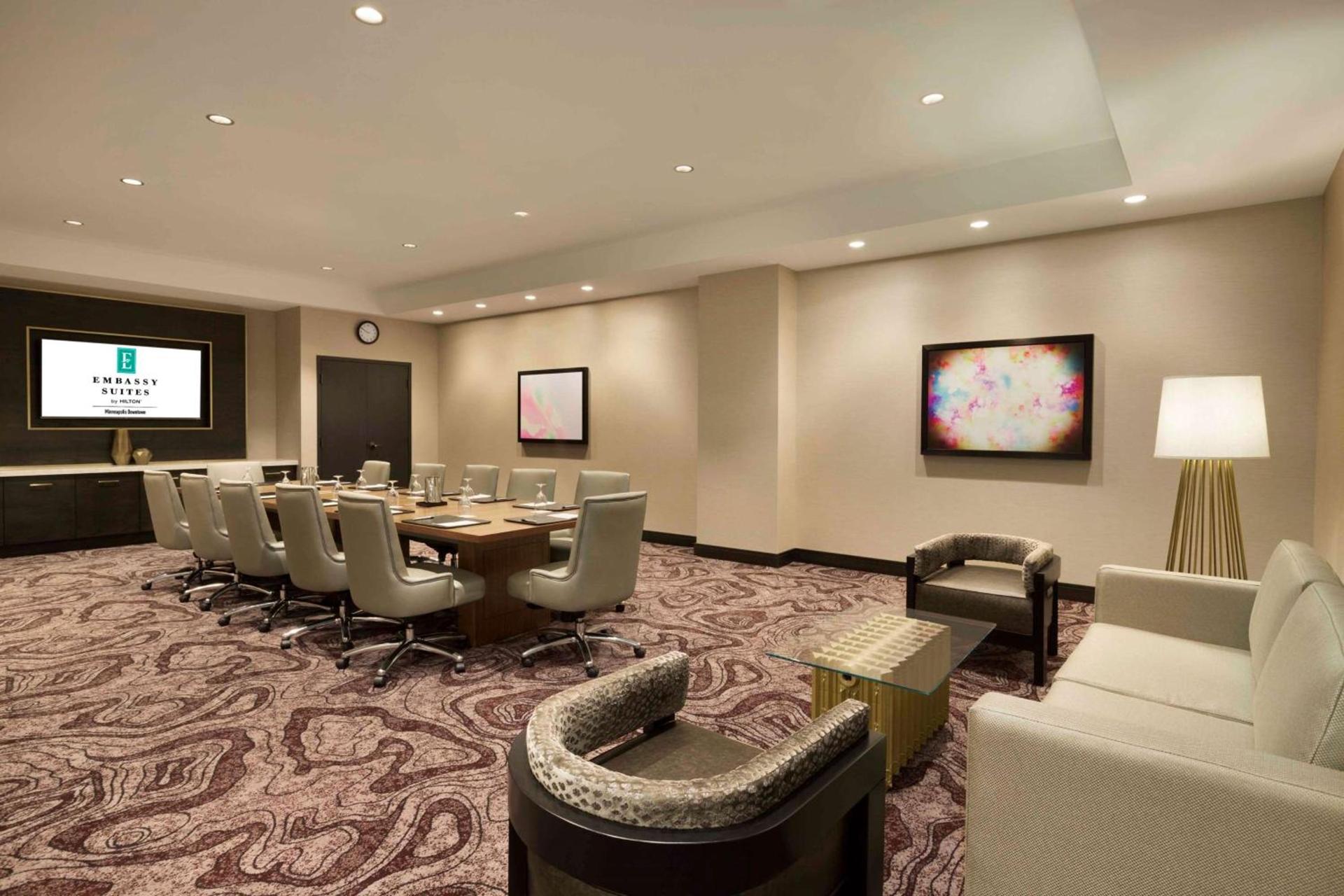Embassy Suites By Hilton Minneapolis Downtown Hotel photo 34