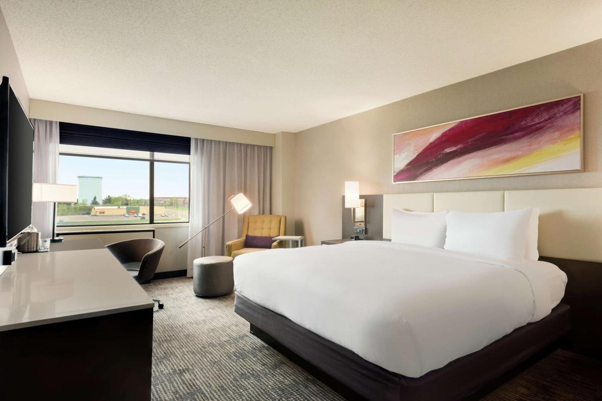 DoubleTree by Hilton St. Paul, MN photo 22