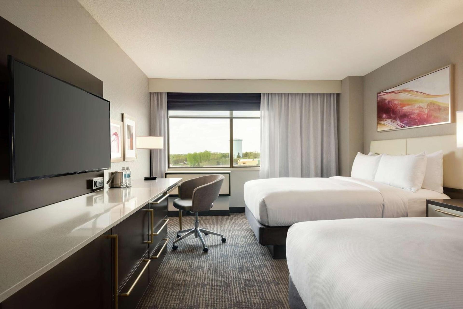 DoubleTree by Hilton St. Paul, MN photo 23