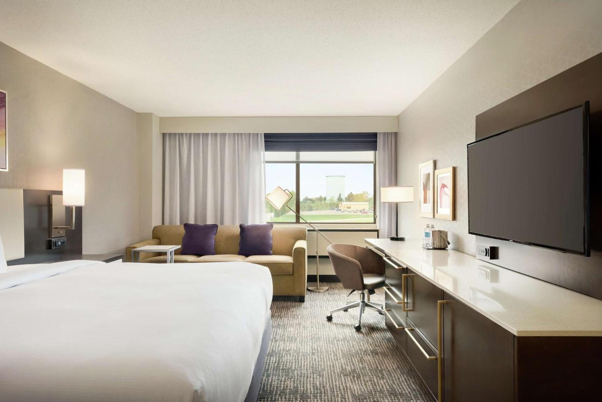 DoubleTree by Hilton St. Paul, MN photo 25