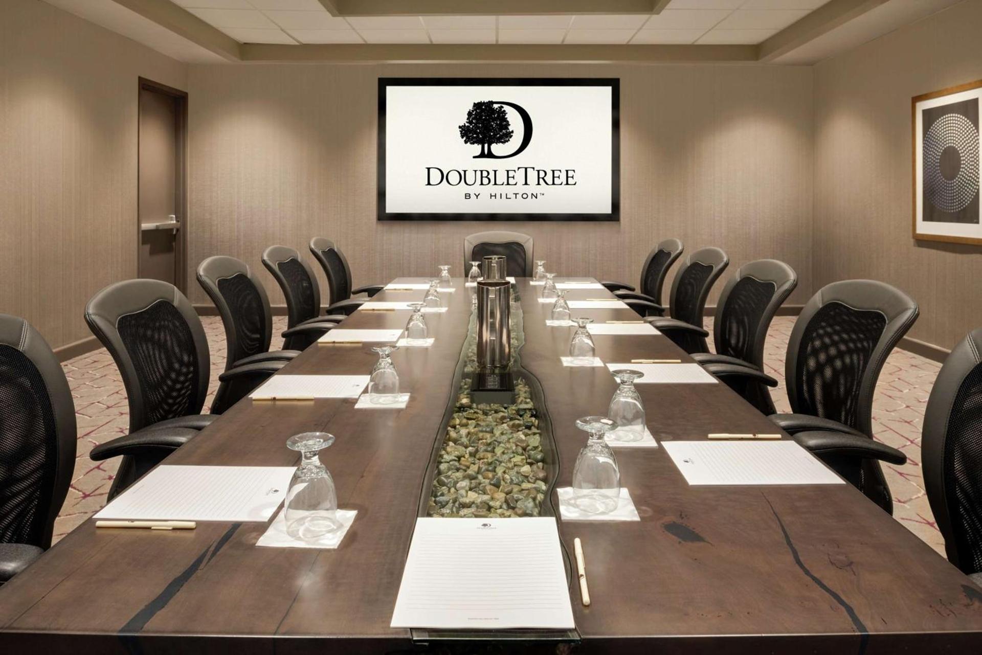 DoubleTree by Hilton St. Paul, MN photo 34