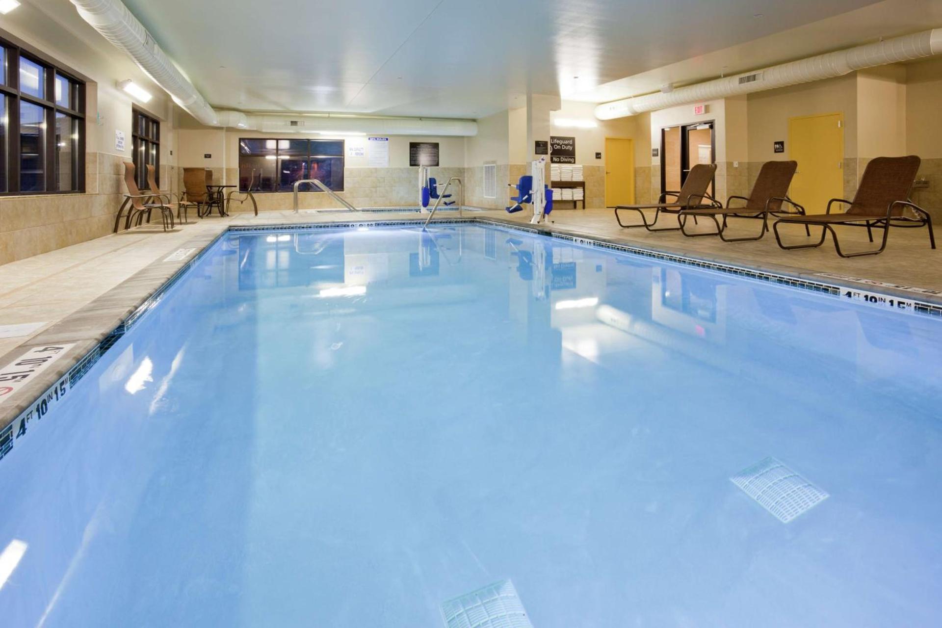 Hampton Inn & Suites Minneapolis West/ Minnetonka photo 8