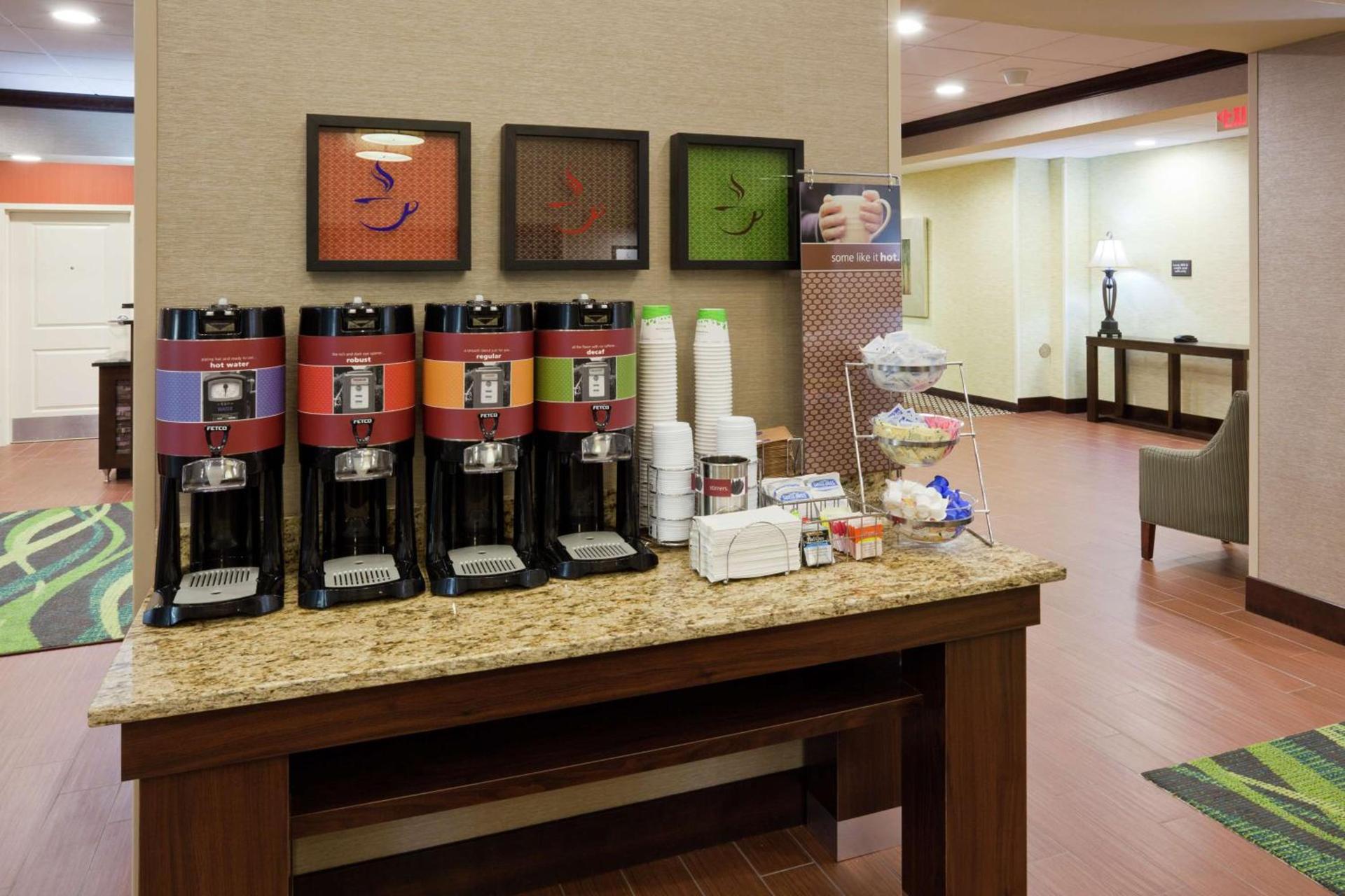 Hampton Inn & Suites Minneapolis West/ Minnetonka photo 12