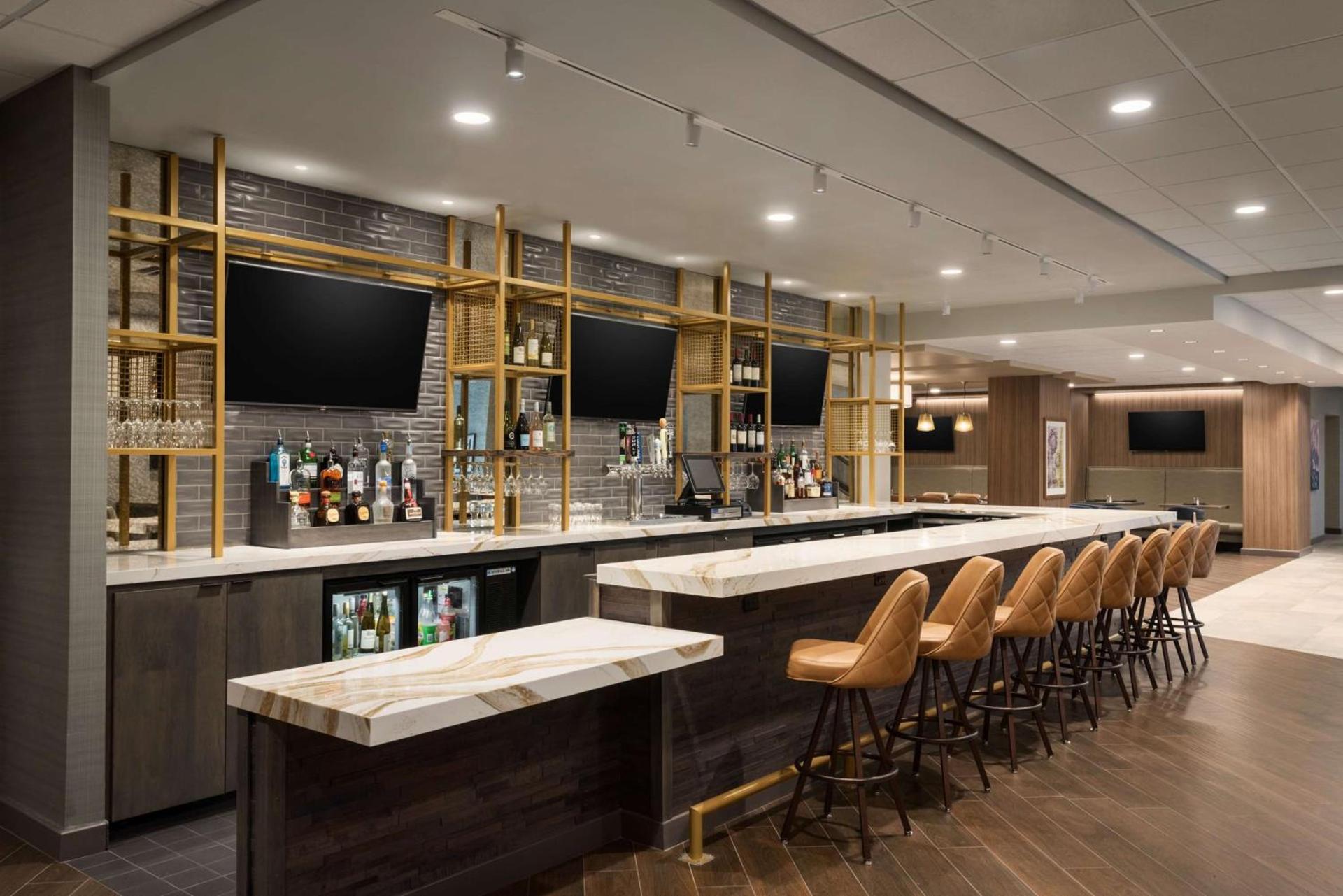 DoubleTree by Hilton St. Paul, MN photo 43