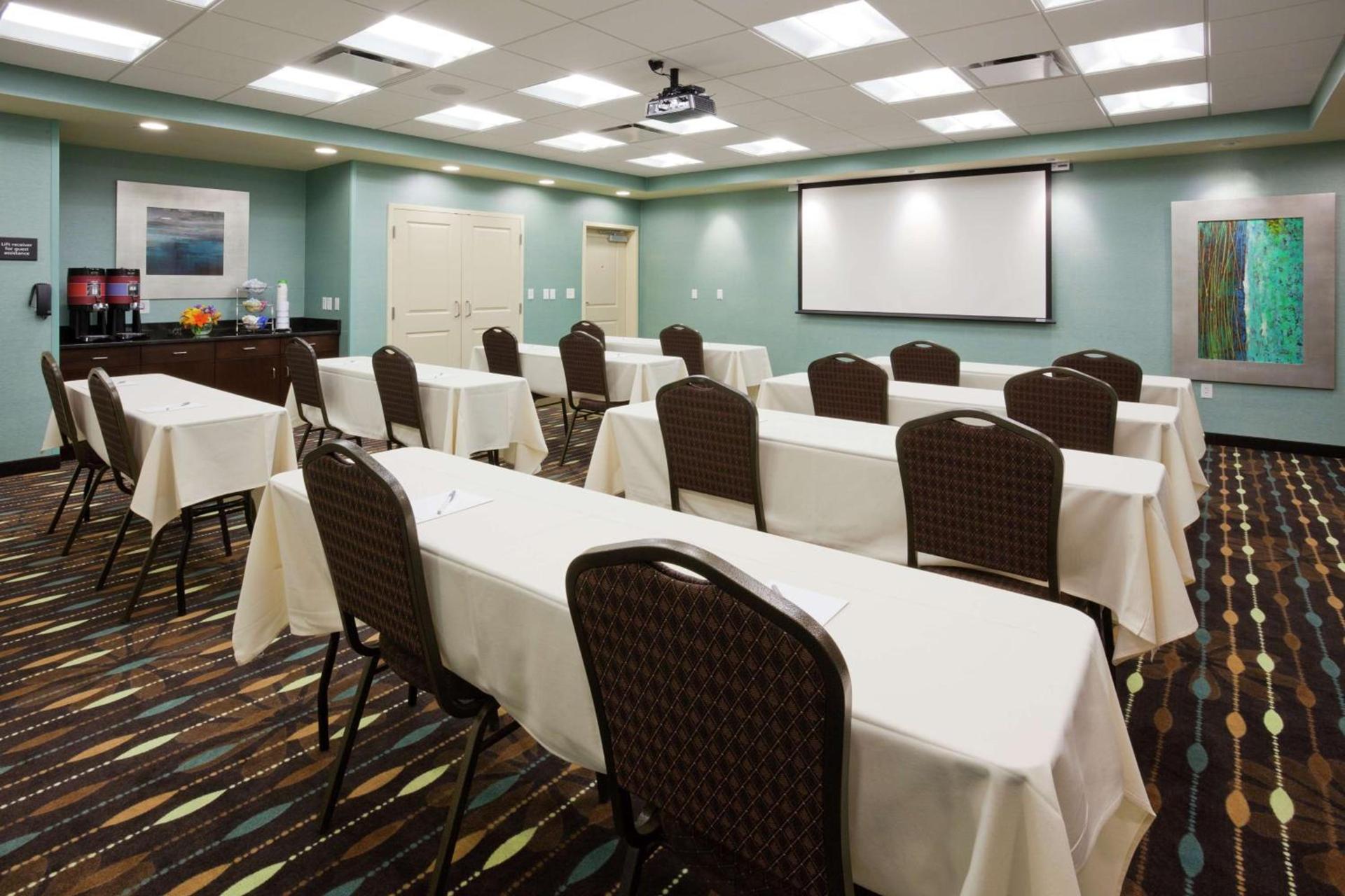 Hampton Inn & Suites Minneapolis West/ Minnetonka photo 25