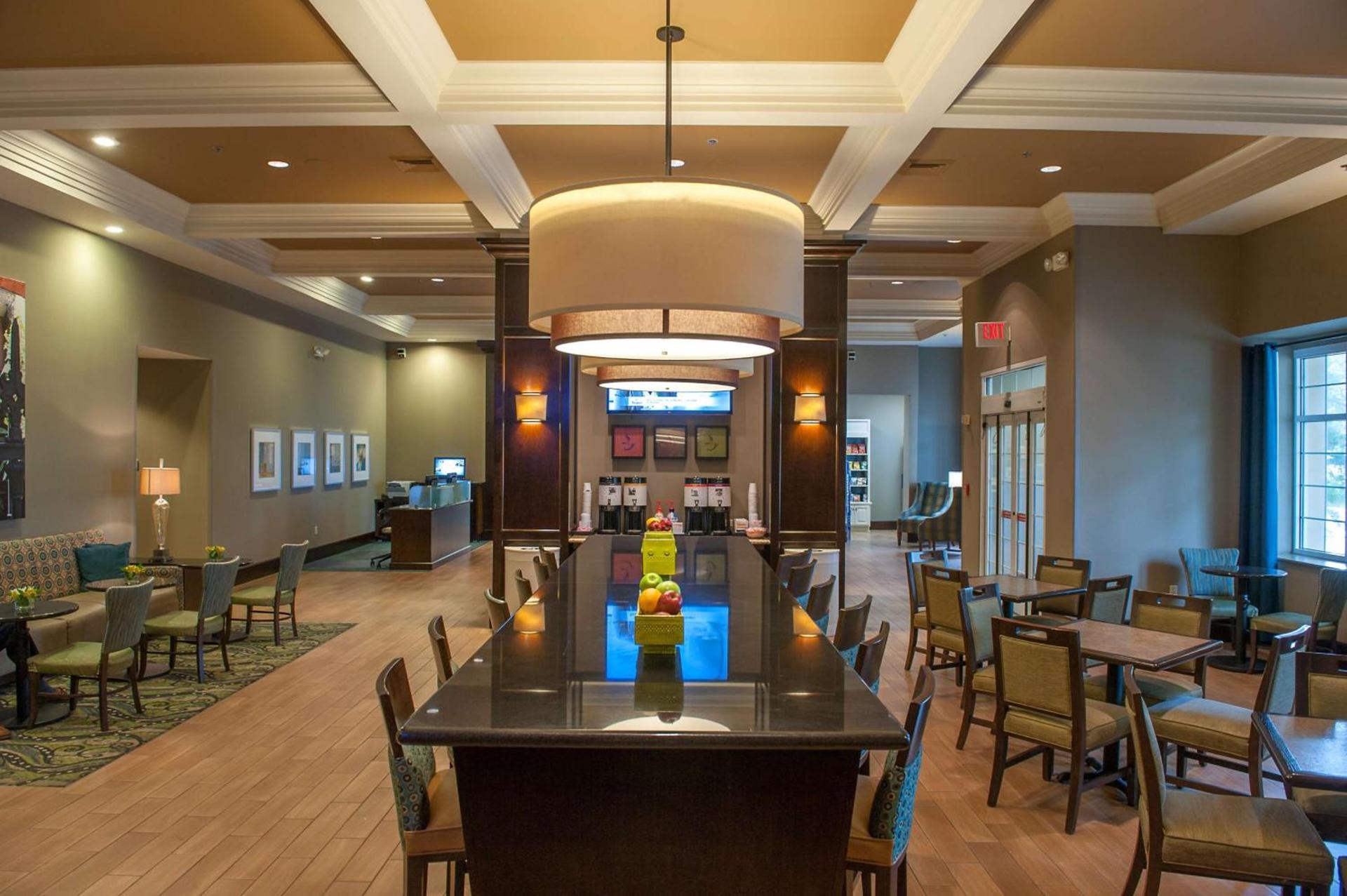 Hampton Inn & Suites New Orleans/Elmwood photo 3