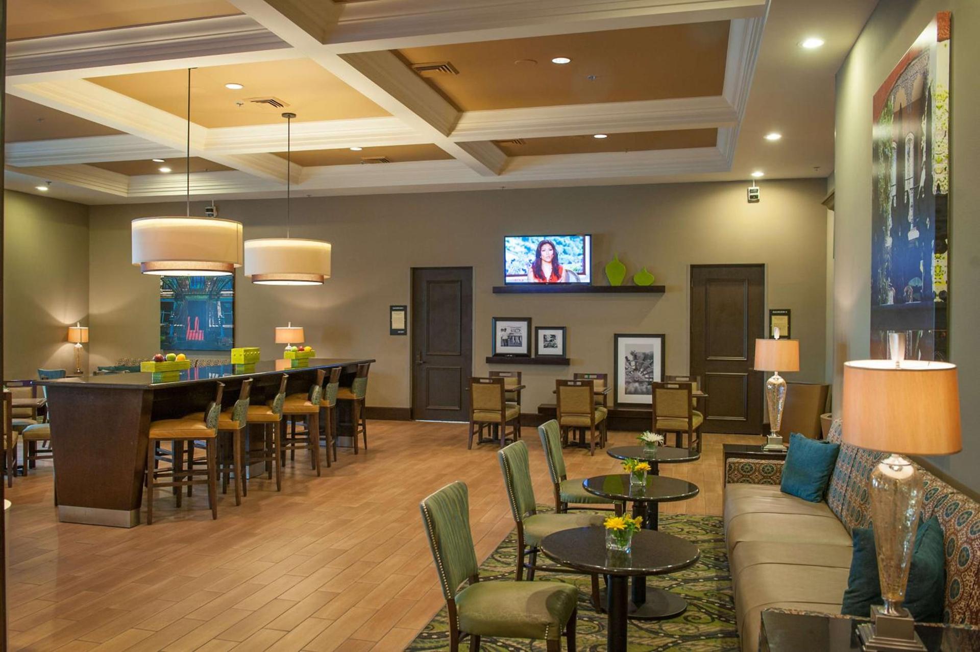 Hampton Inn & Suites New Orleans/Elmwood photo 10