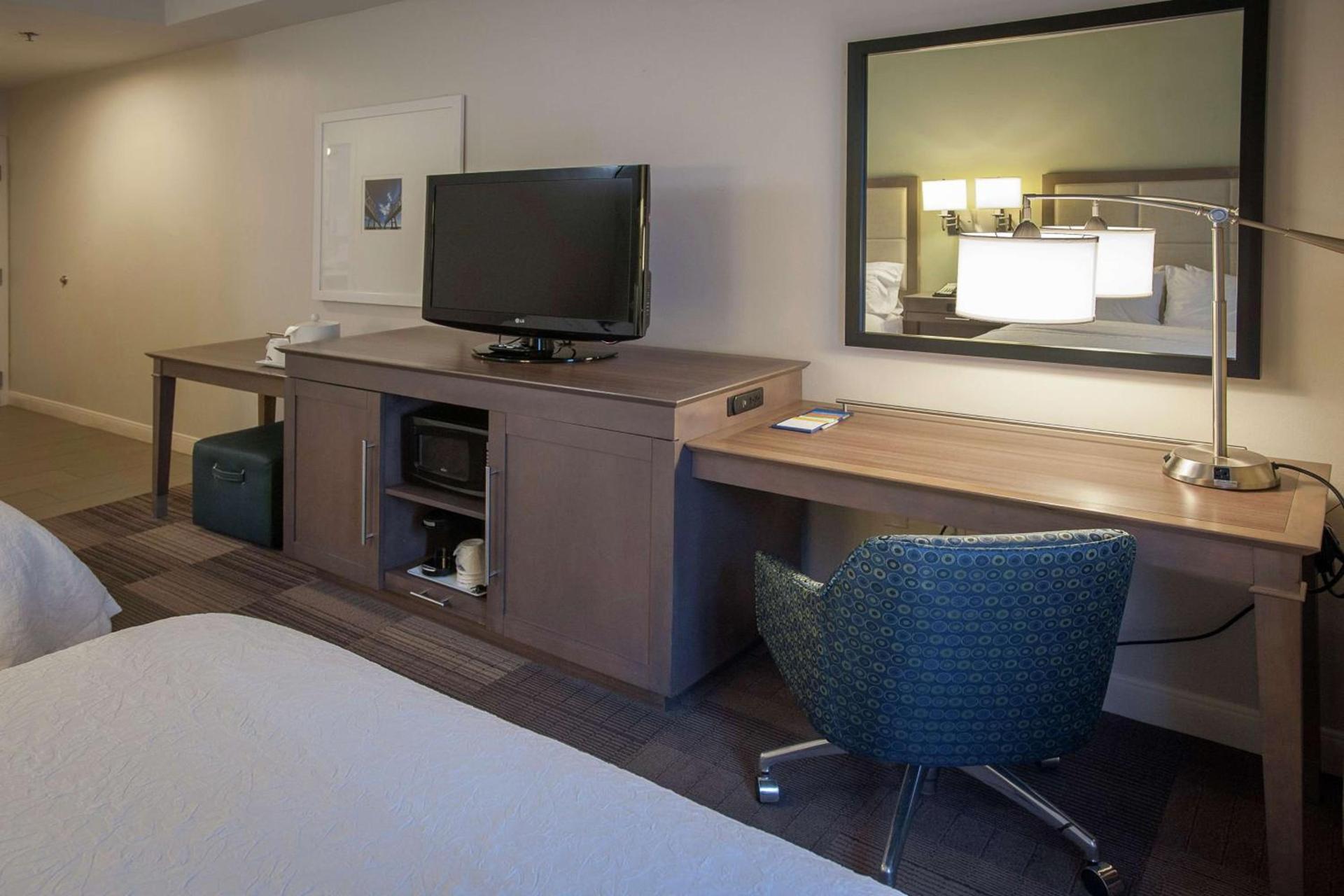Hampton Inn & Suites New Orleans/Elmwood photo 17