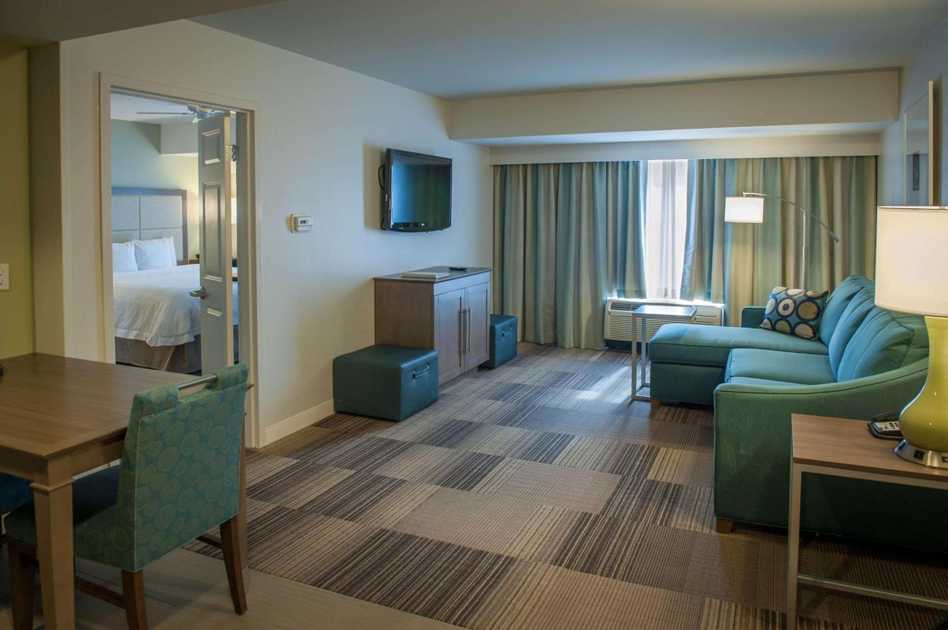 Hampton Inn & Suites New Orleans/Elmwood photo 39