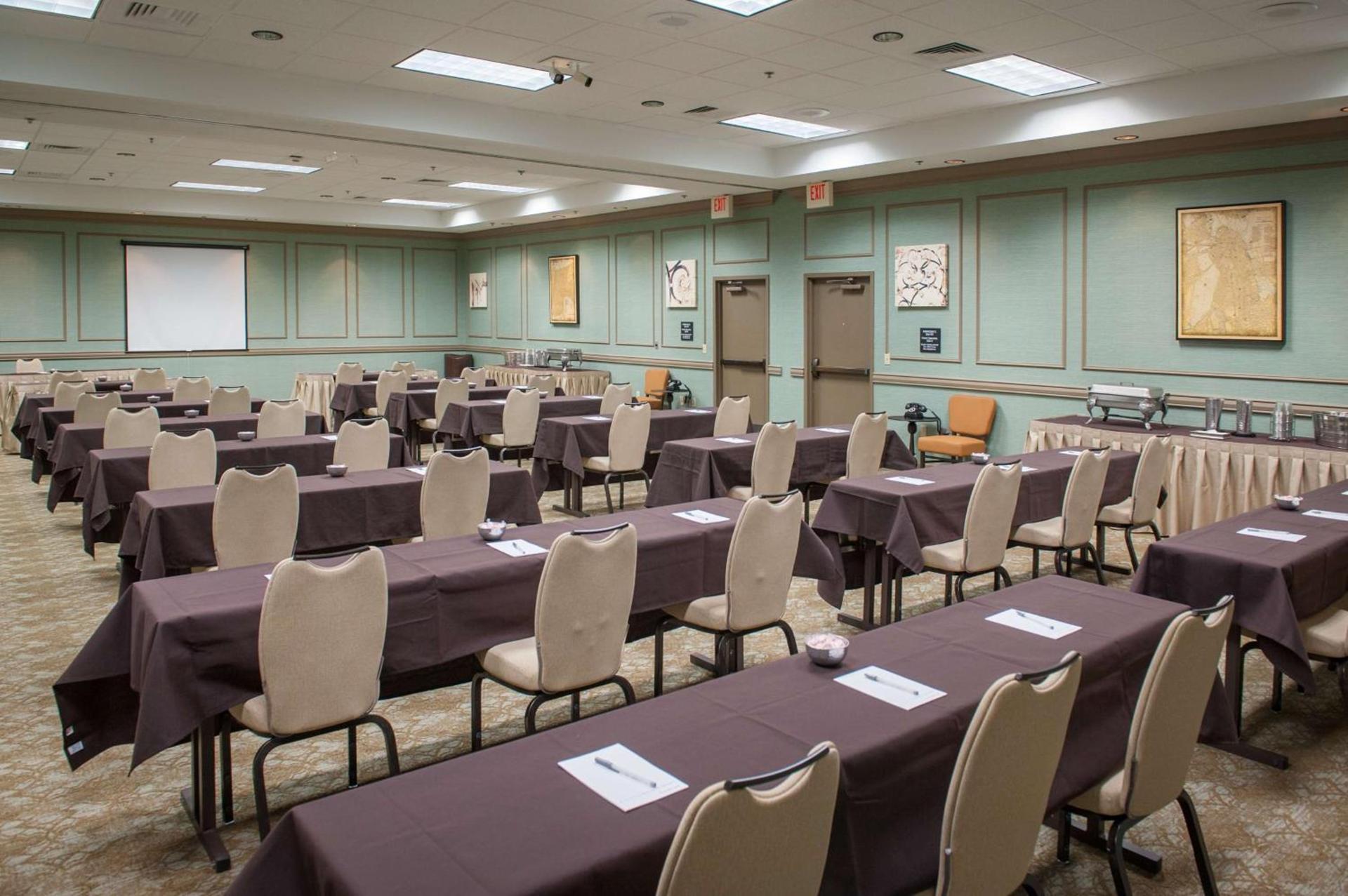 Hampton Inn & Suites New Orleans/Elmwood photo 42