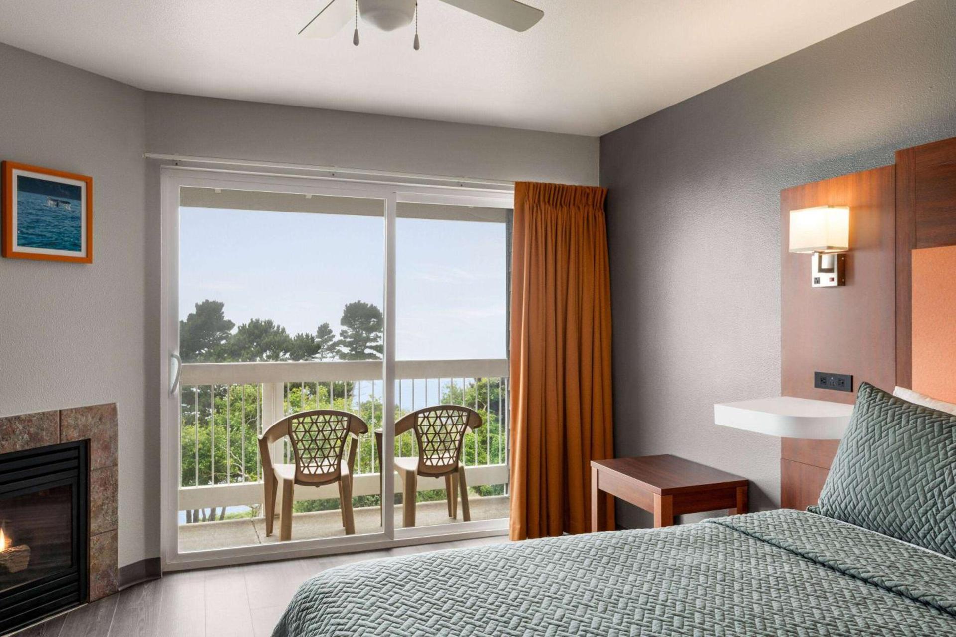 Travelodge by Wyndham Depoe Bay photo 24