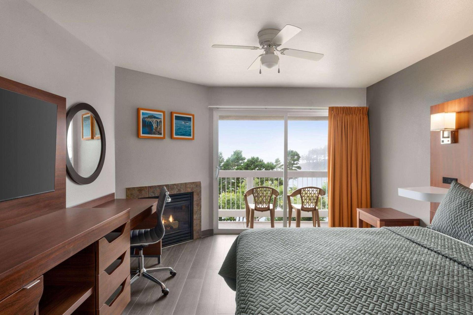 Travelodge by Wyndham Depoe Bay photo 26