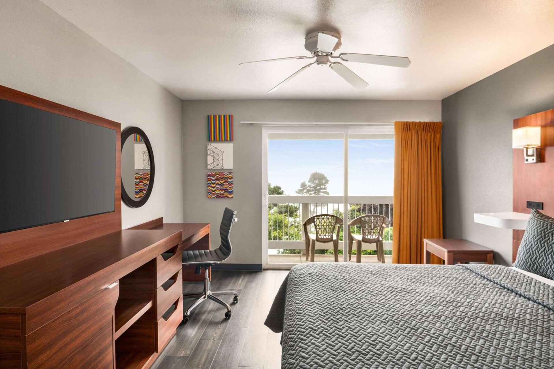 Travelodge by Wyndham Depoe Bay photo 33