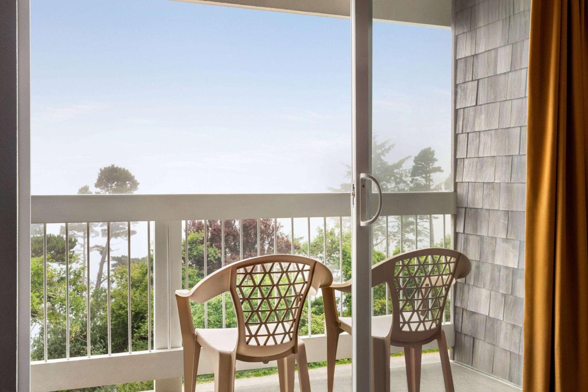 Travelodge by Wyndham Depoe Bay photo 35
