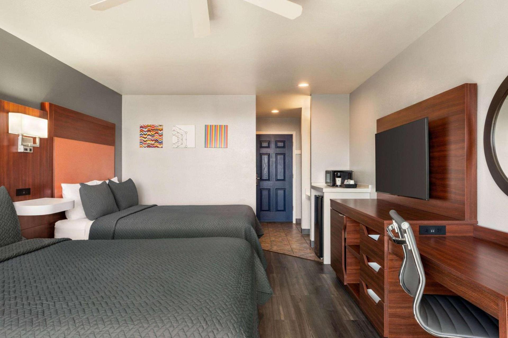 Travelodge by Wyndham Depoe Bay photo 43