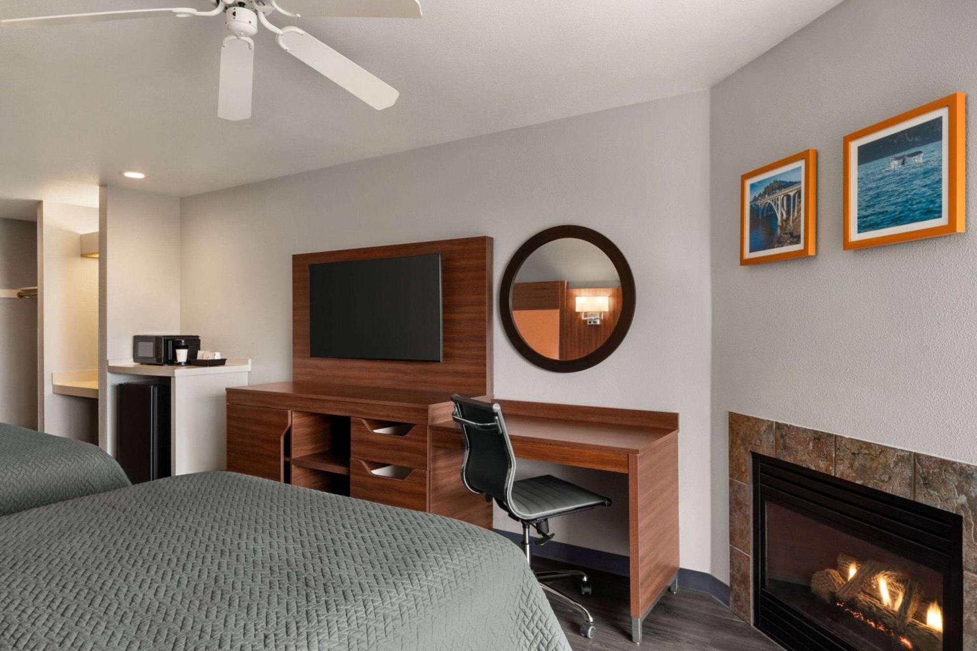 Travelodge by Wyndham Depoe Bay photo 45