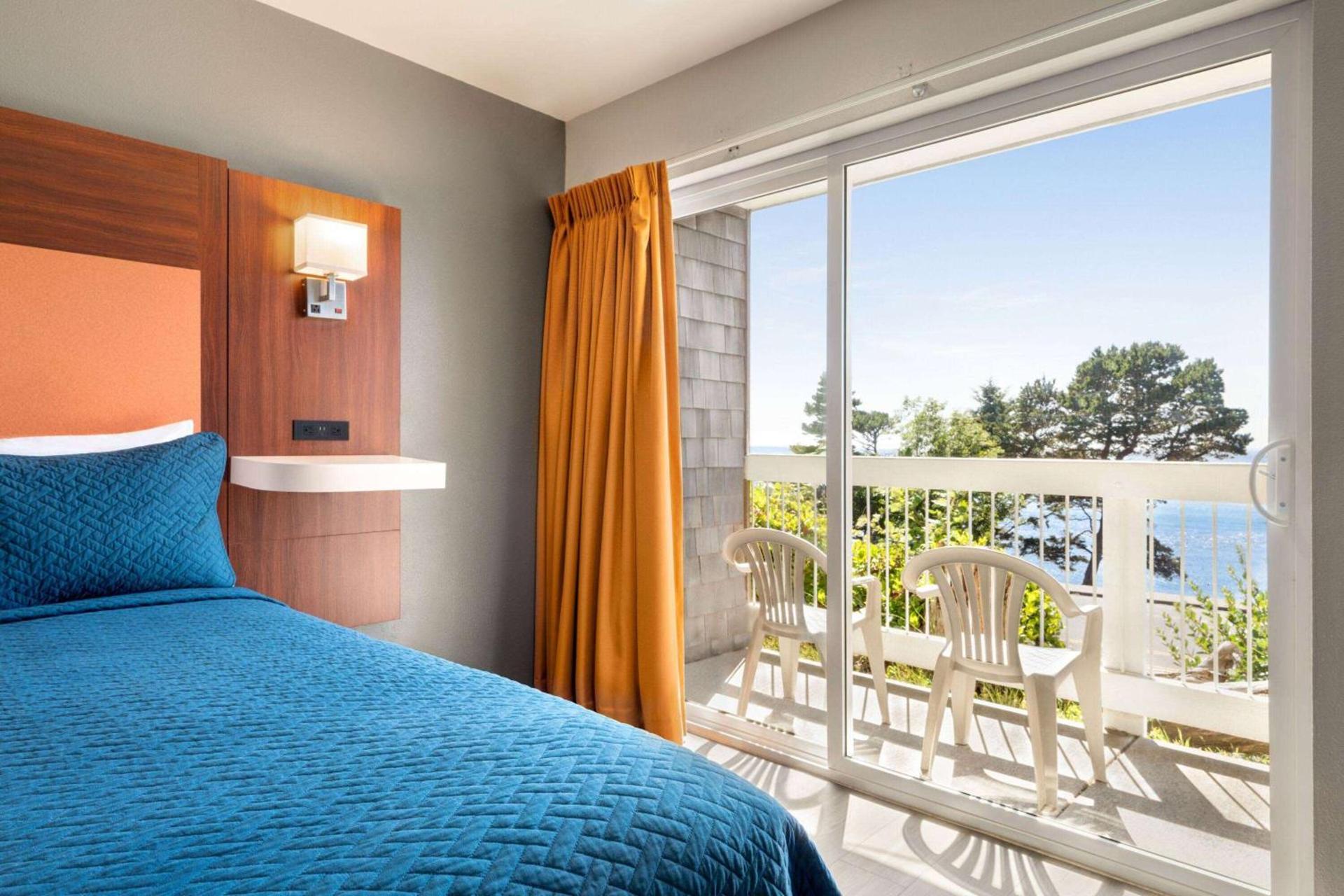 Travelodge by Wyndham Depoe Bay photo 56