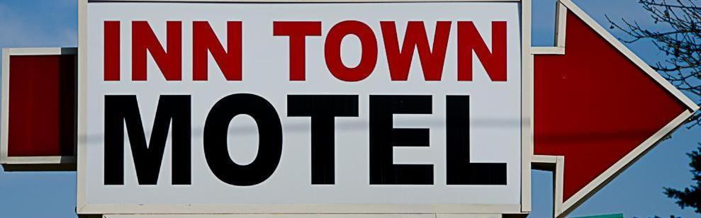 Inn Town Motel photo 6