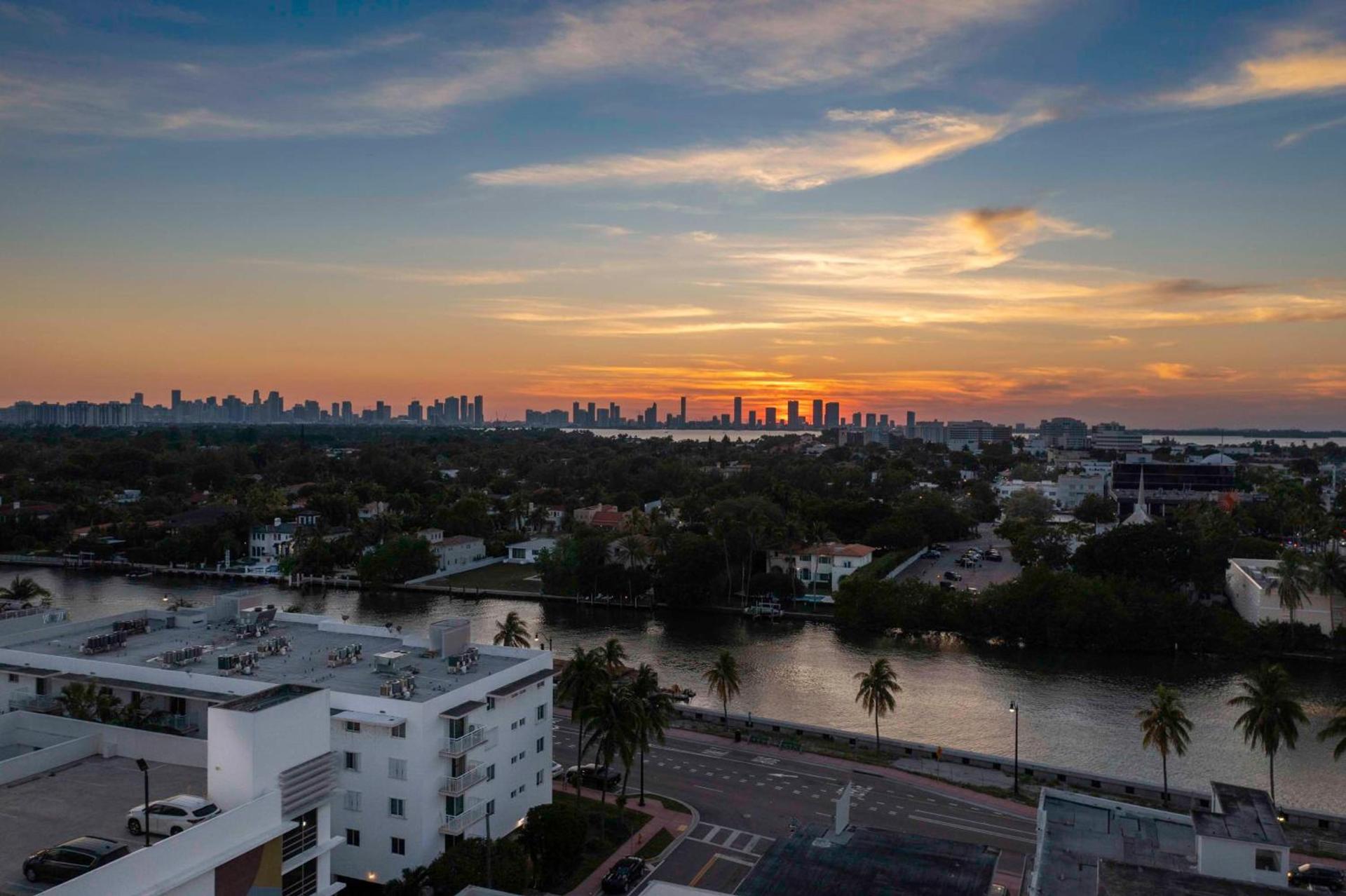 Hotel Continental Miami Beach, Tapestry Collection by Hilton photo 2