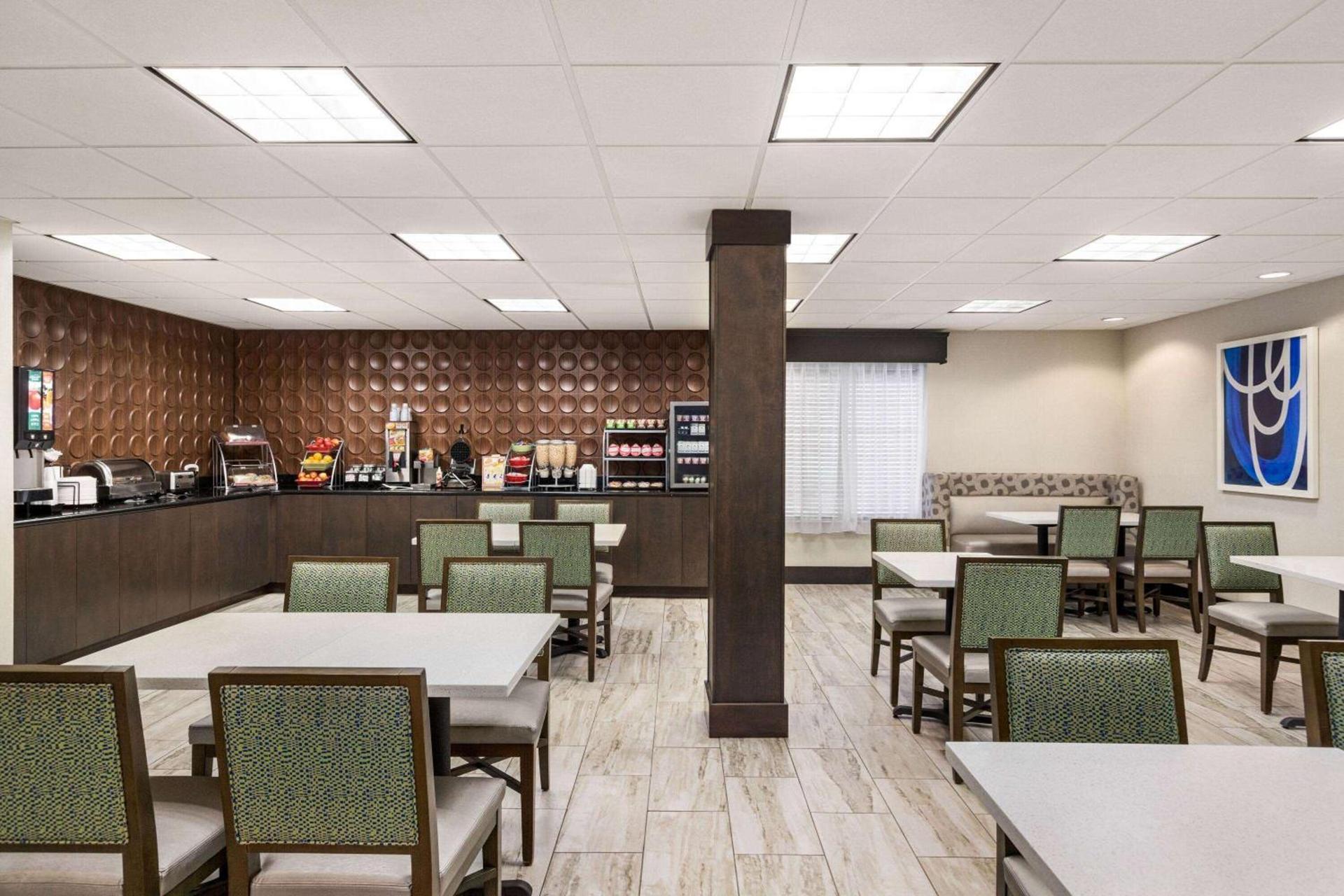 Wingate by Wyndham Savannah I-95 North photo 48