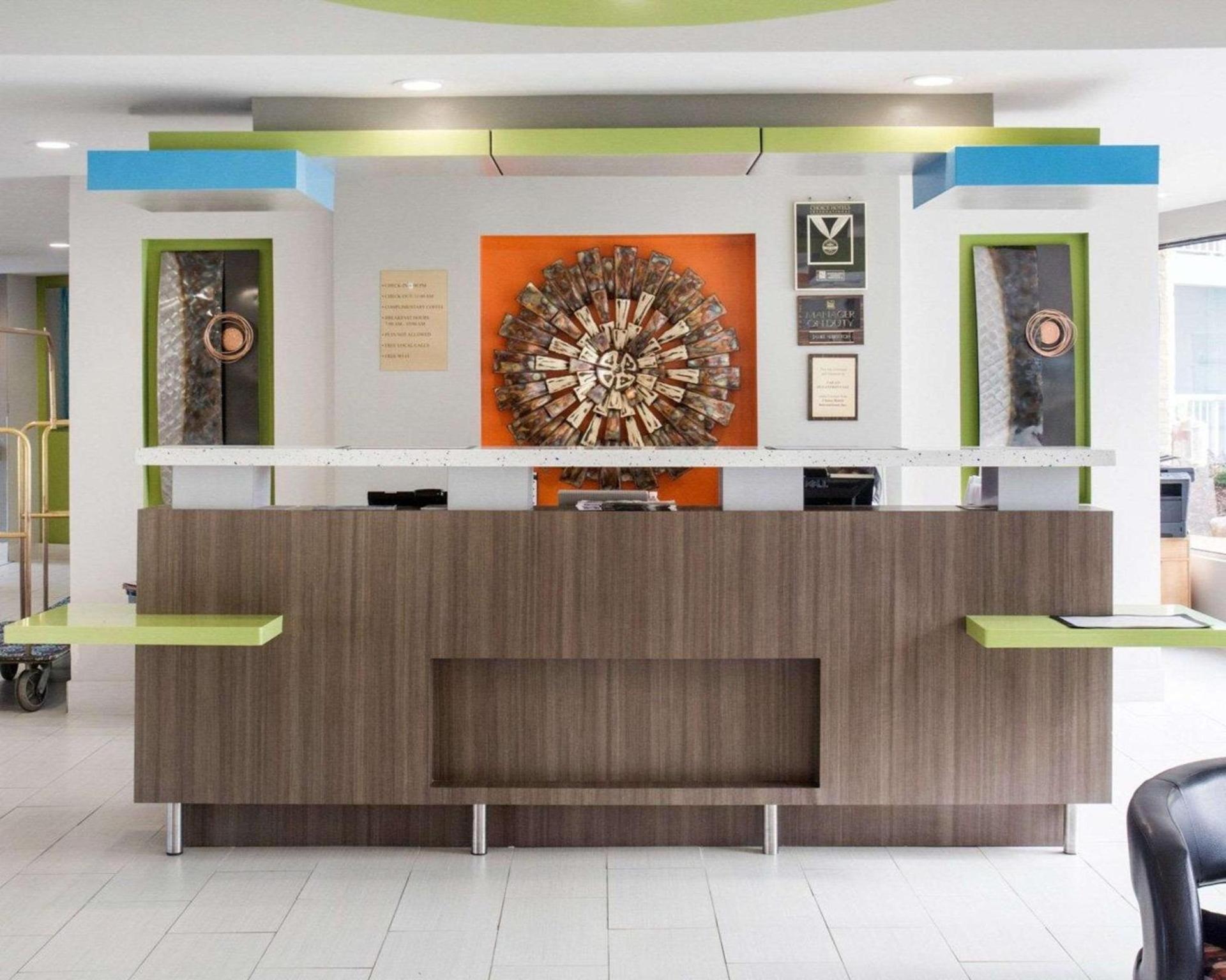 Spark by Hilton Virginia Beach Oceanfront photo 4