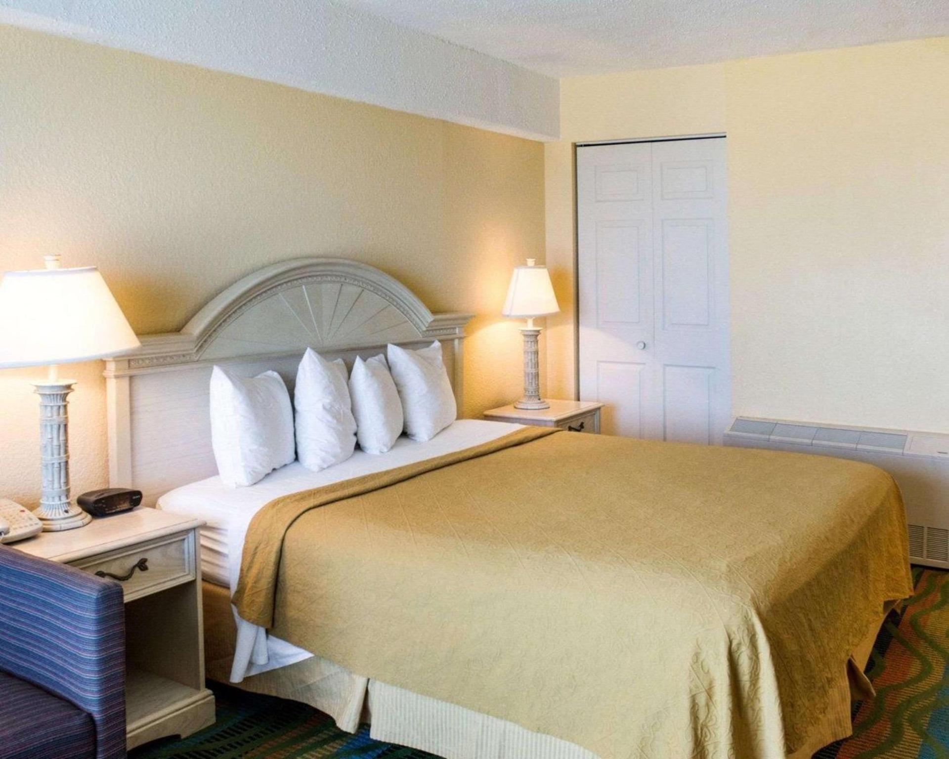 Spark by Hilton Virginia Beach Oceanfront photo 24