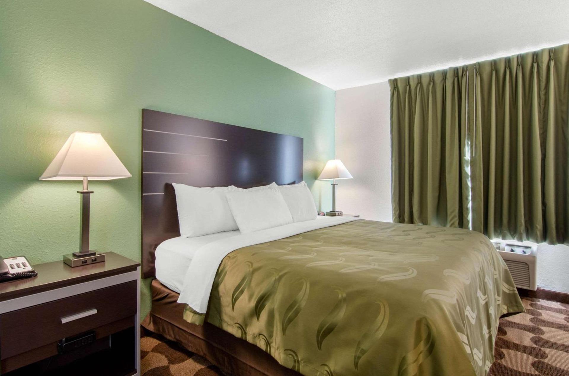 Quality Inn Russell photo 10