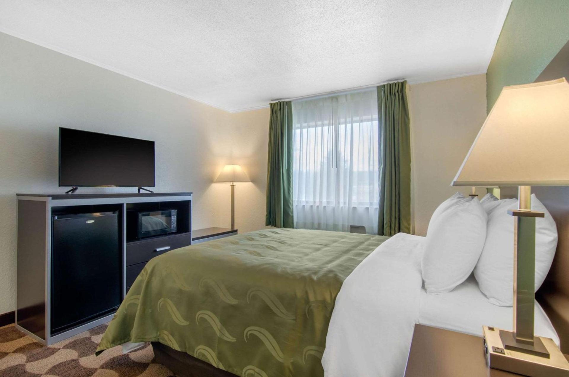 Quality Inn Russell photo 16