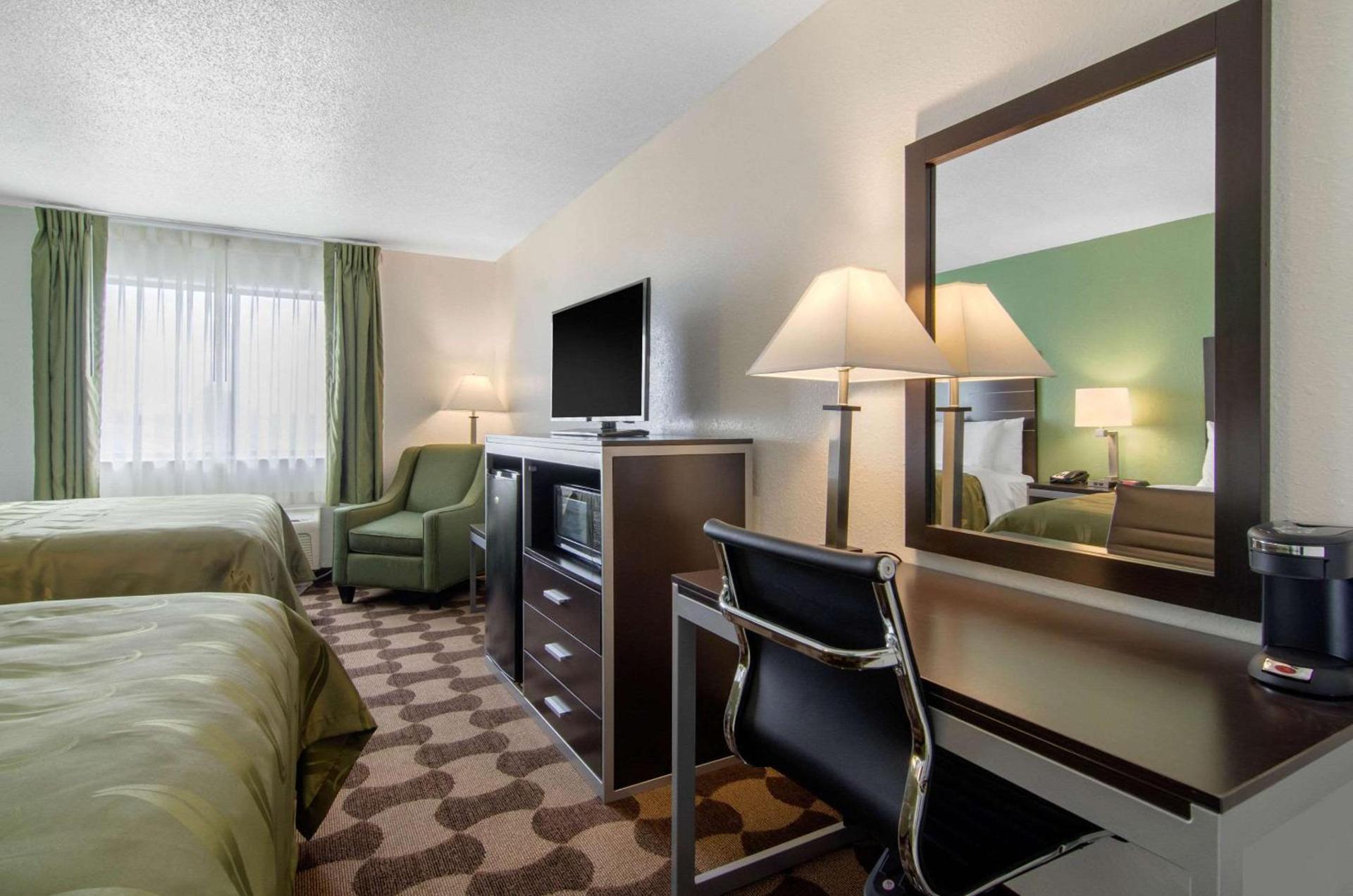 Quality Inn Russell photo 18
