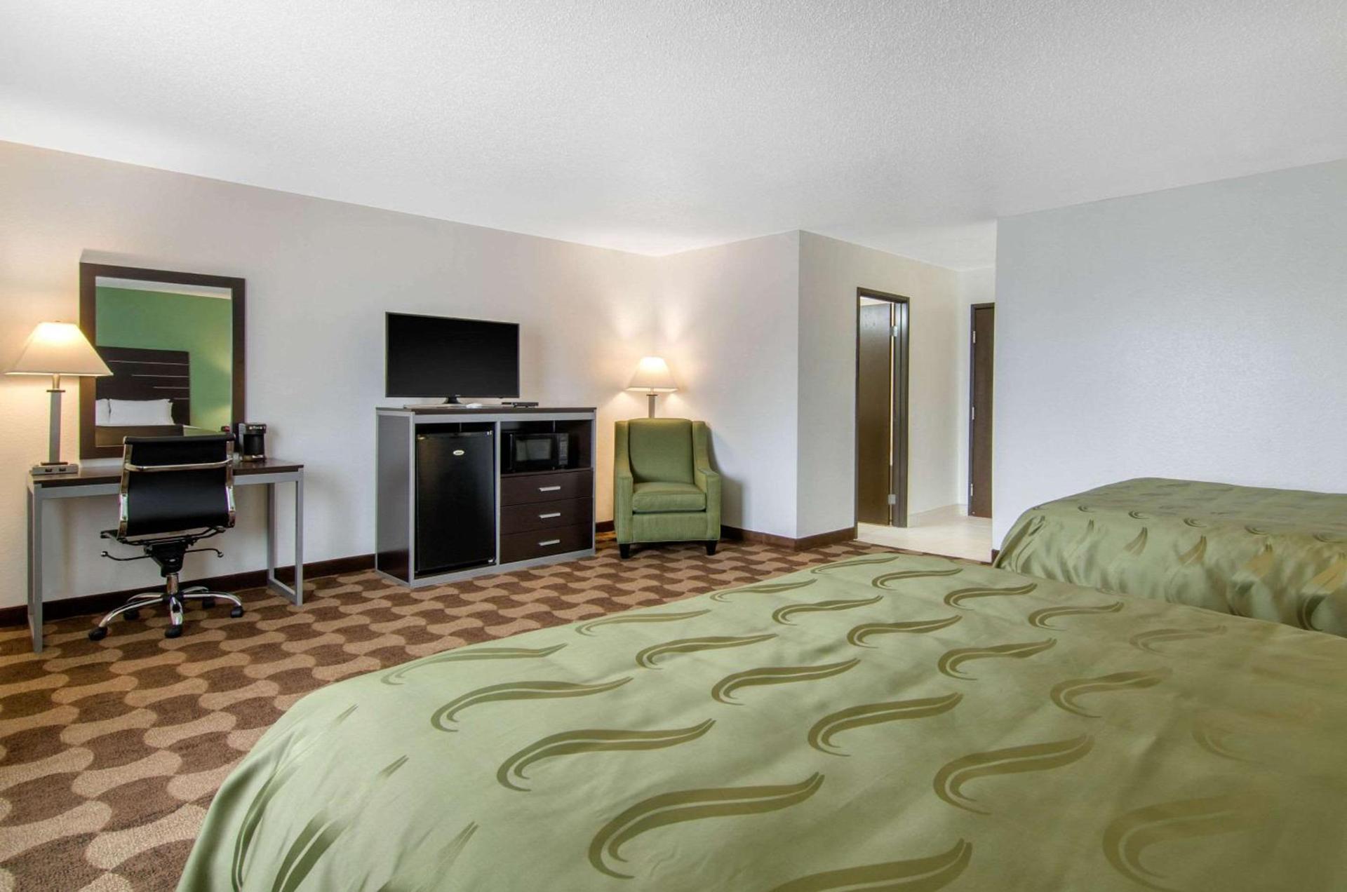 Quality Inn Russell photo 35