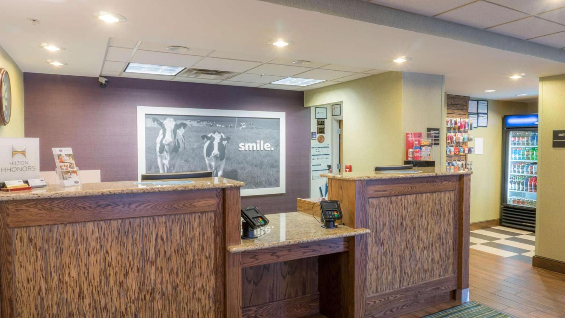 Hampton Inn New Philadelphia photo 3
