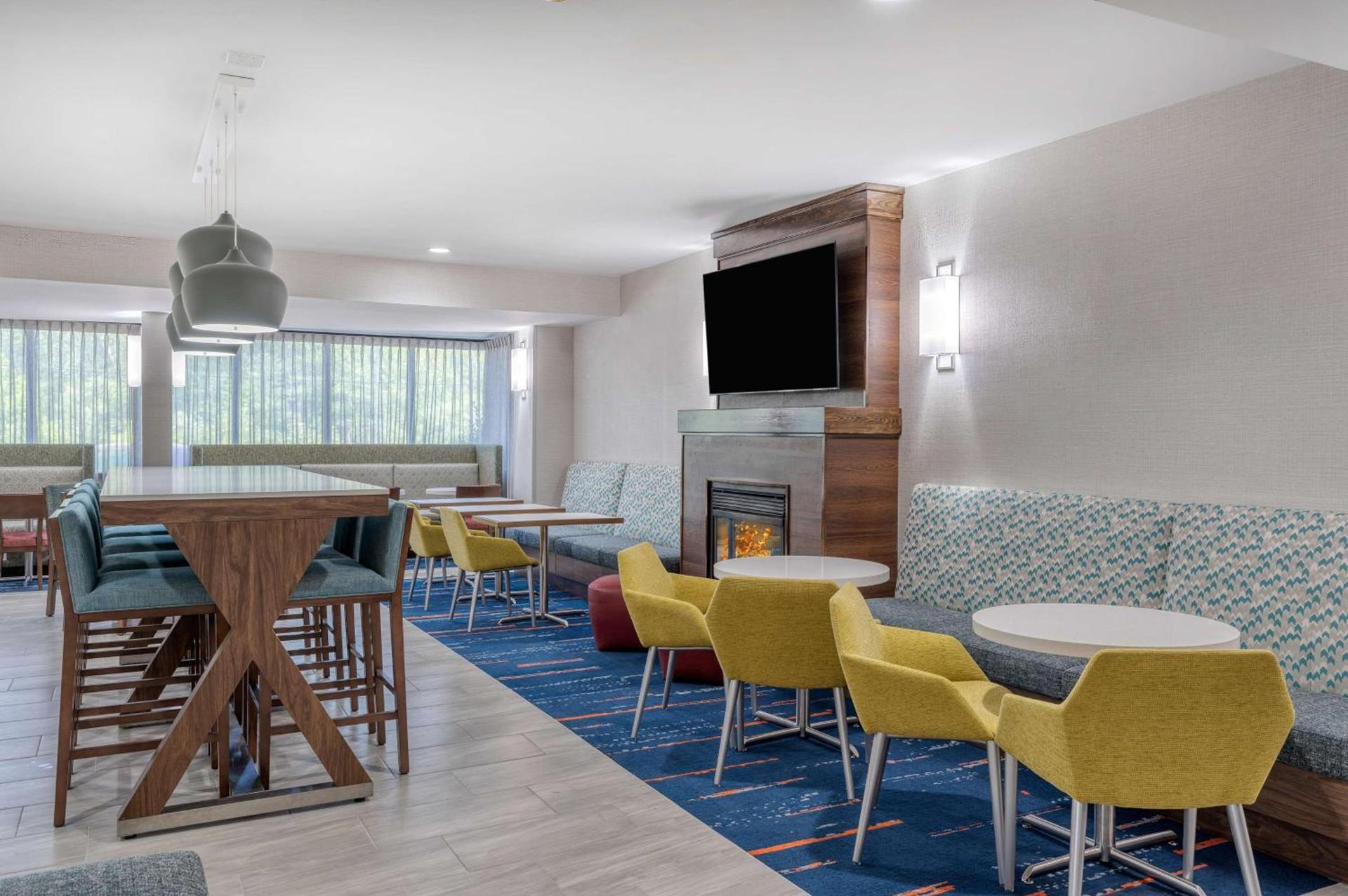 Hampton Inn New Philadelphia photo 6
