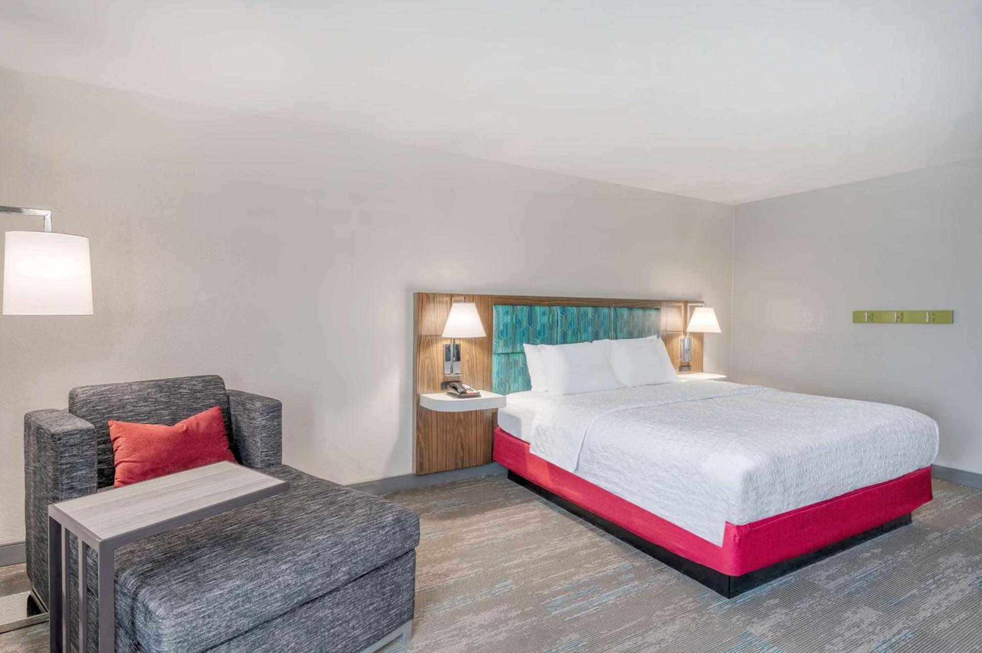 Hampton Inn New Philadelphia photo 25