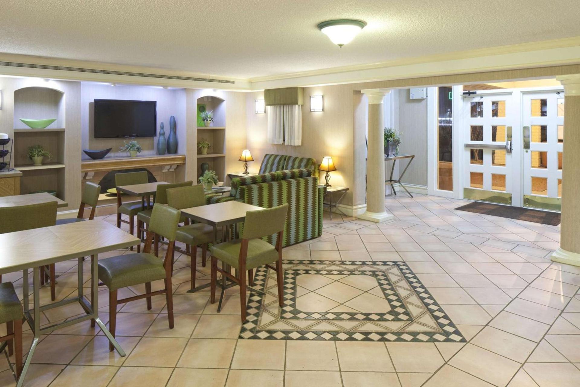La Quinta Inn by Wyndham Huntsville Research Park — hotel in Huntsville