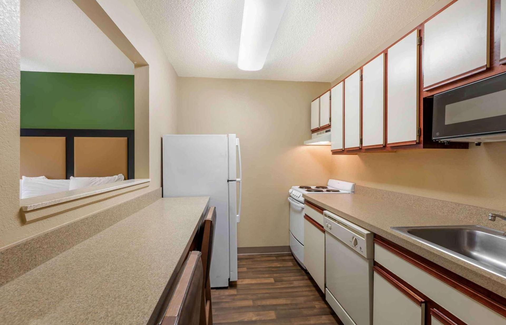 Extended Stay America Suites - Cleveland - Westlake photo 15