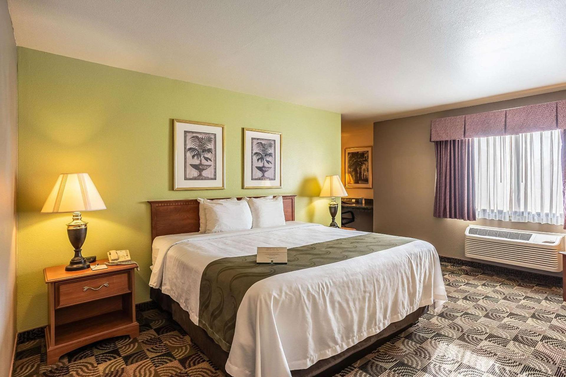Quality Inn & Suites Hannibal West photo 6