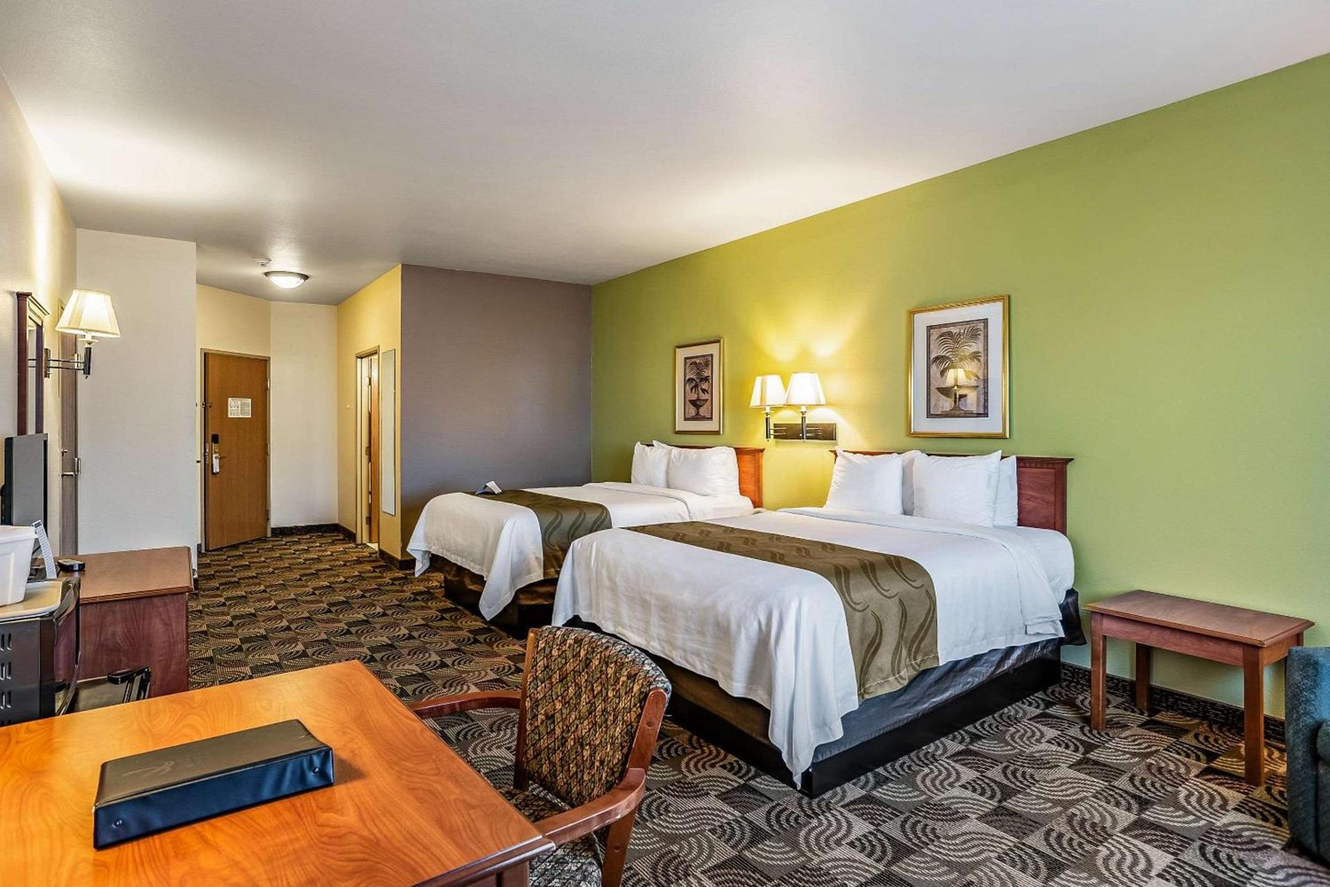 Quality Inn & Suites Hannibal West photo 12