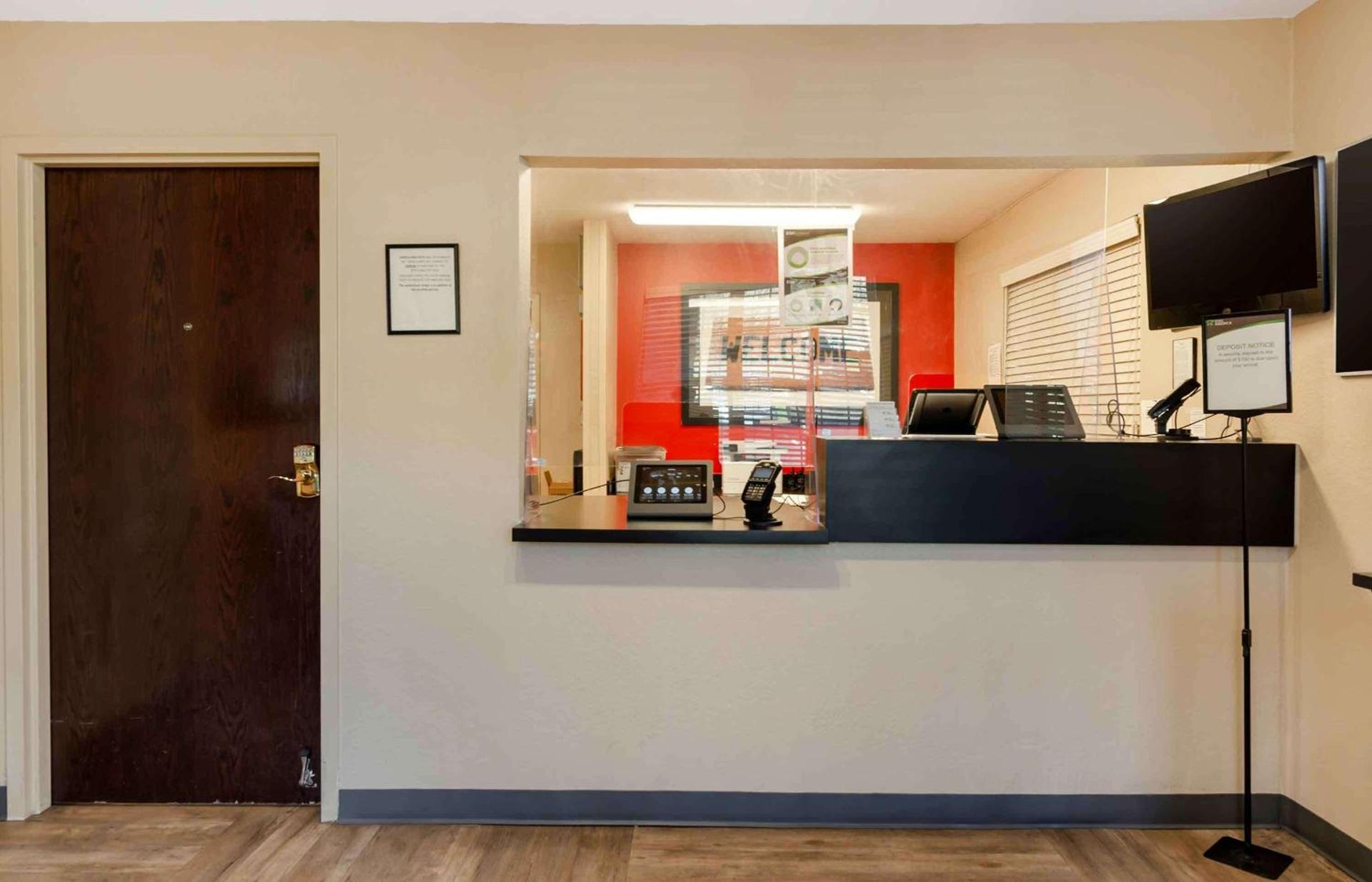 Extended Stay America Select Suites - Roanoke - Airport photo 6