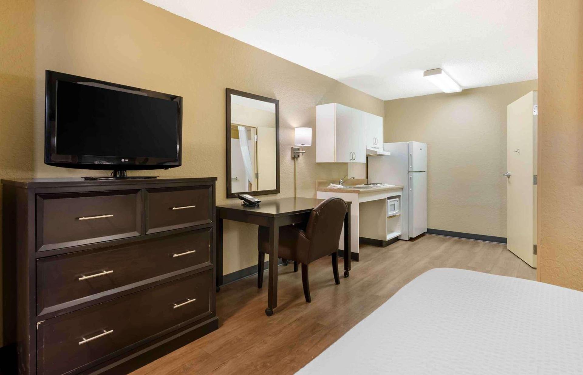 Extended Stay America Select Suites - Roanoke - Airport photo 10
