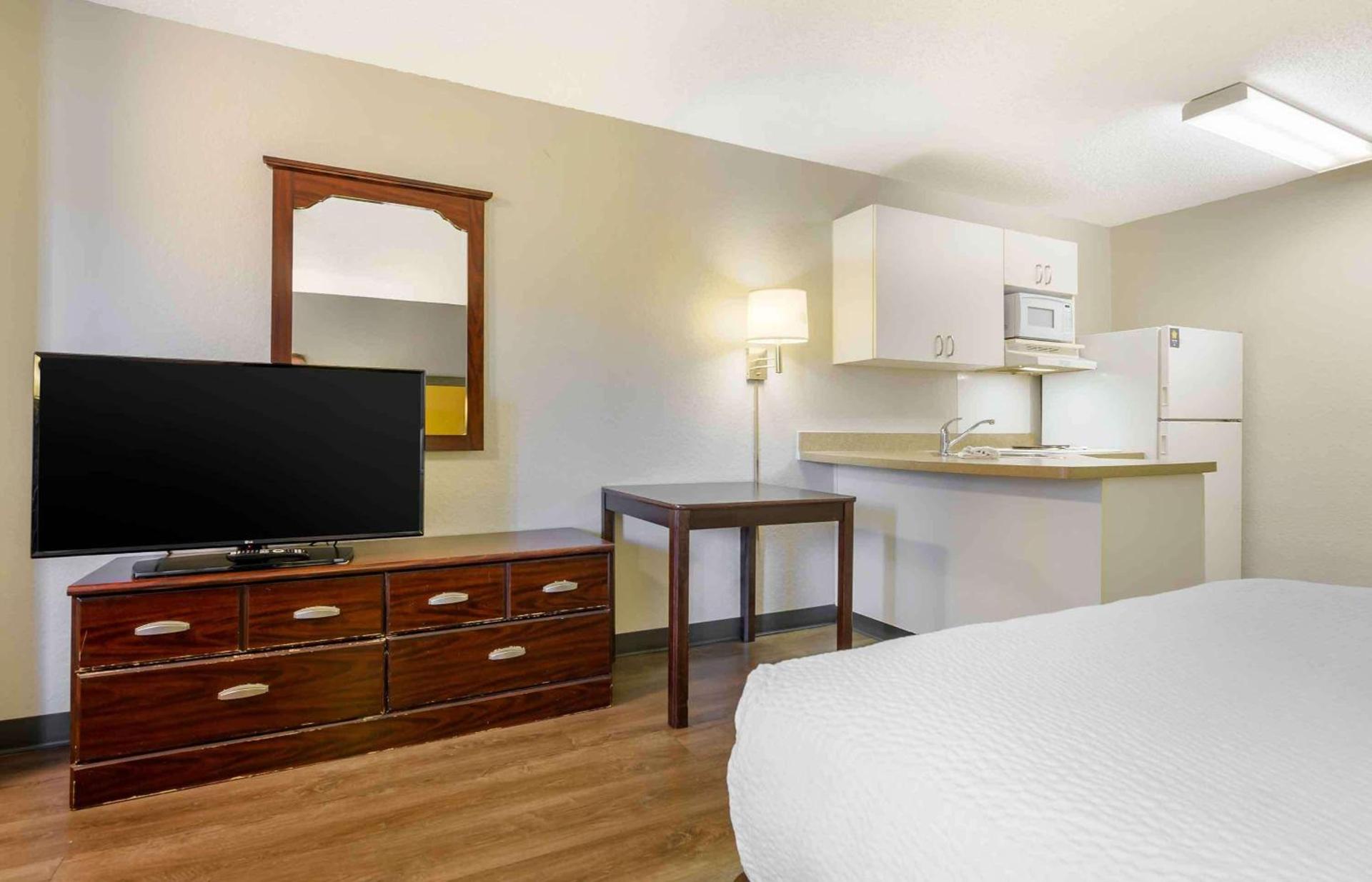 Extended Stay America Select Suites - Roanoke - Airport photo 19