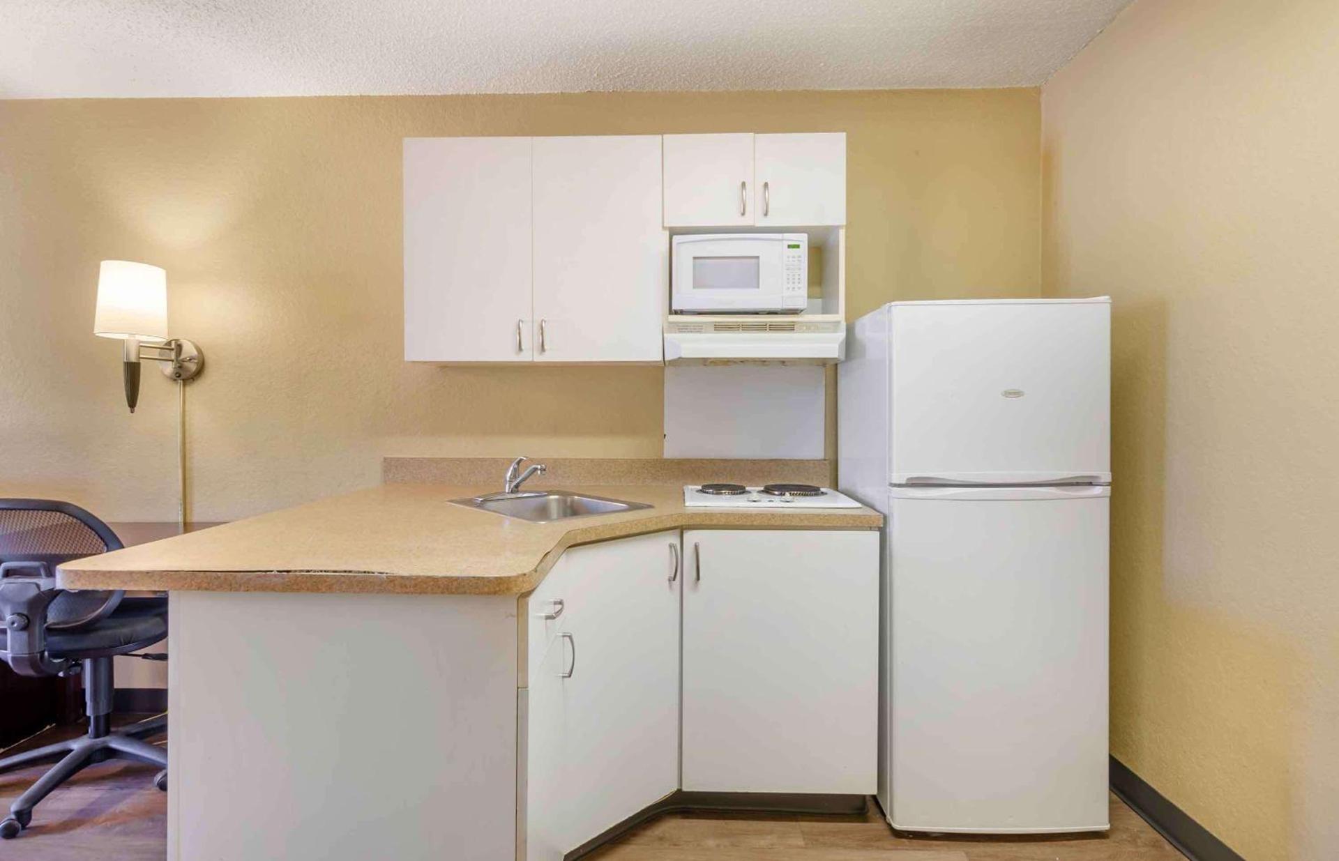Extended Stay America Select Suites - Roanoke - Airport photo 27