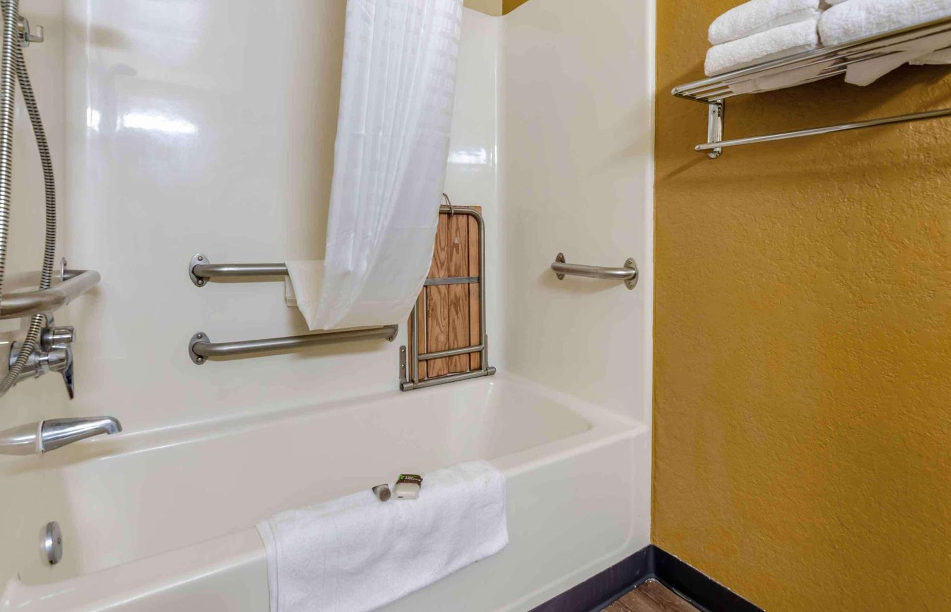Extended Stay America Select Suites - Roanoke - Airport photo 29