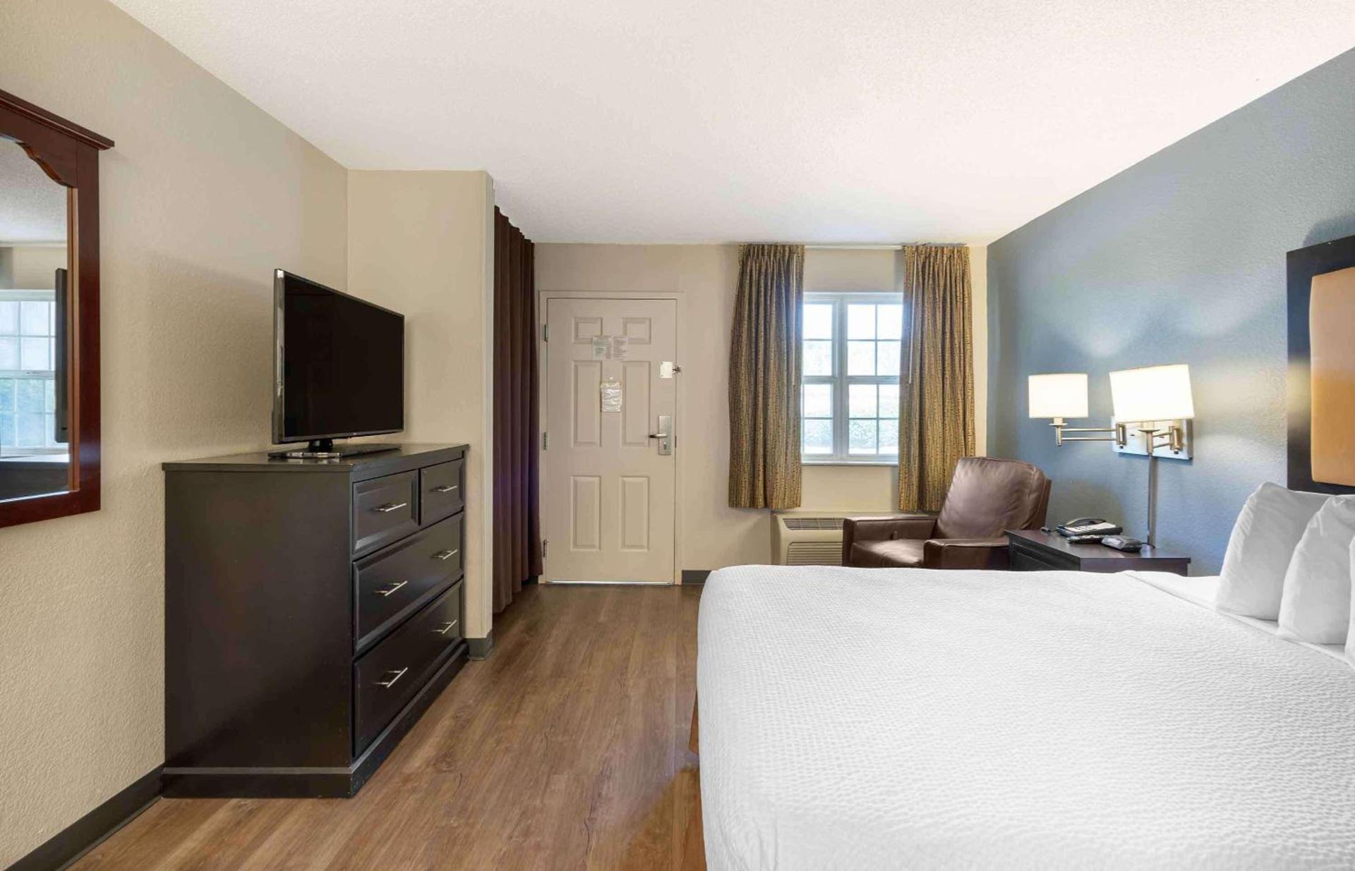 Extended Stay America Suites - Chesapeake - Crossways Blvd photo 14