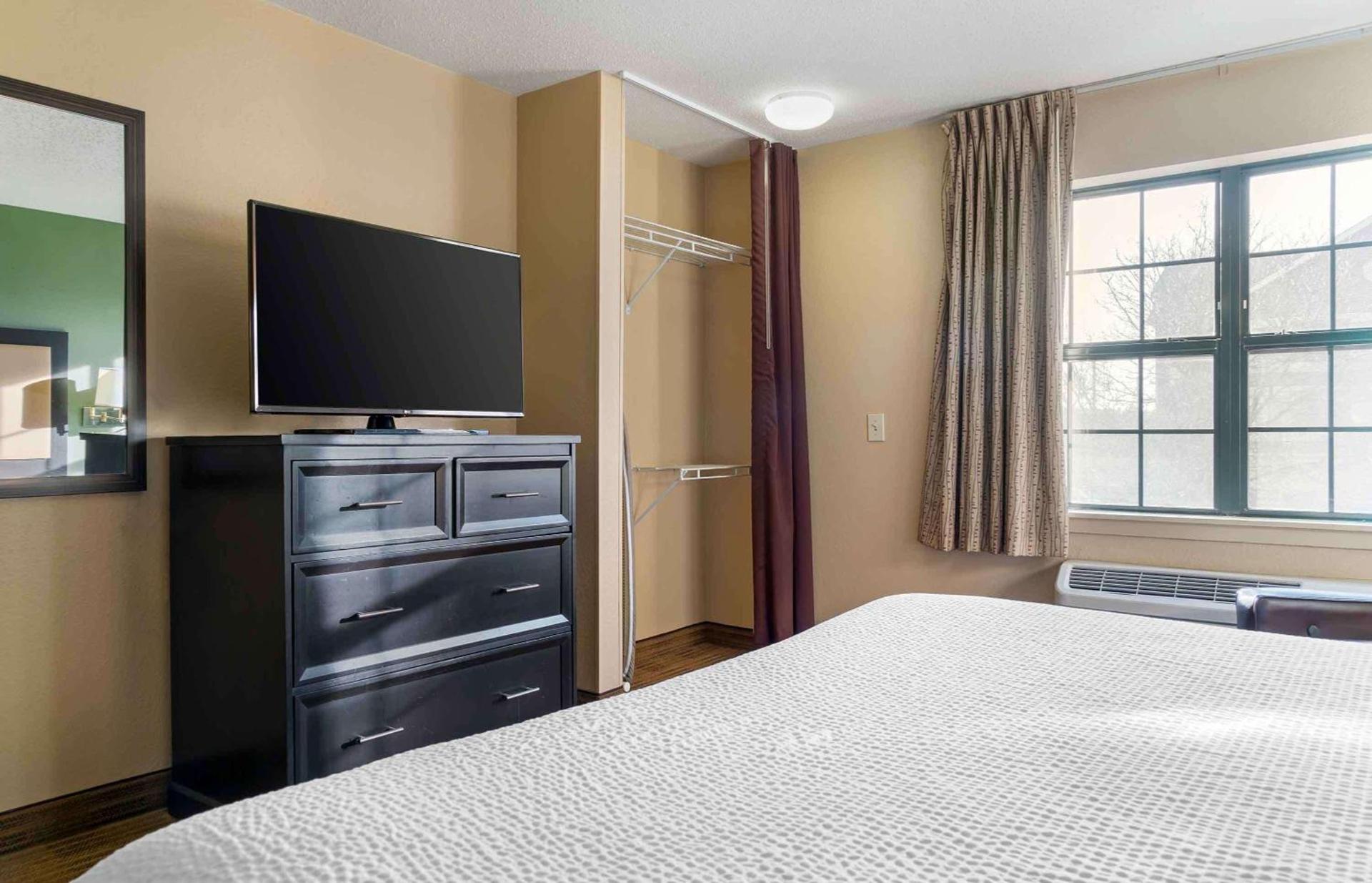 Extended Stay America Select Suites - Detroit - Farmington Hills photo 17