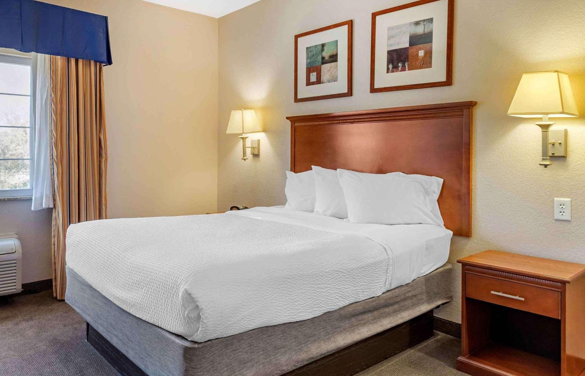 Extended Stay America Suites - Houston - Kingwood photo 14