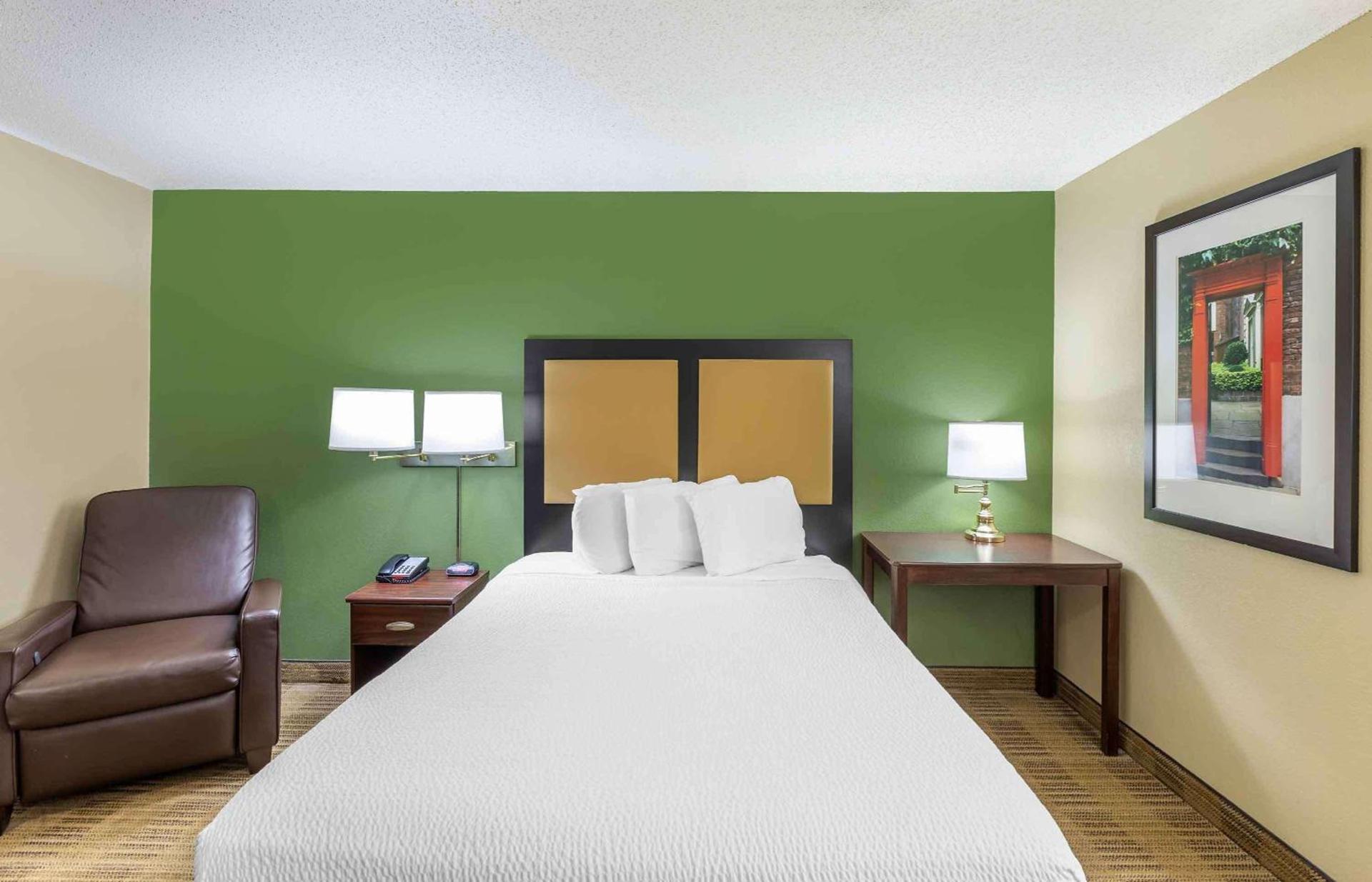 Extended Stay America Select Suites - Milwaukee - Wauwatosa photo 41
