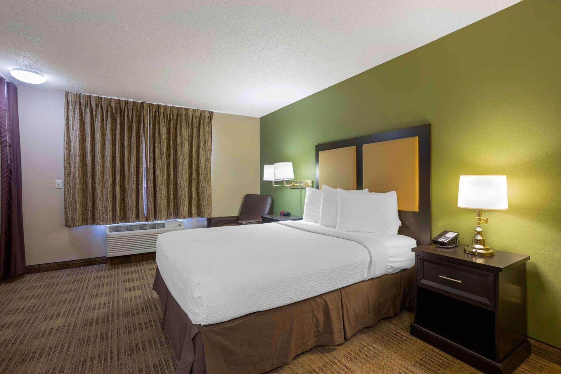 Extended Stay America Select Suites - Springfield - South photo 7
