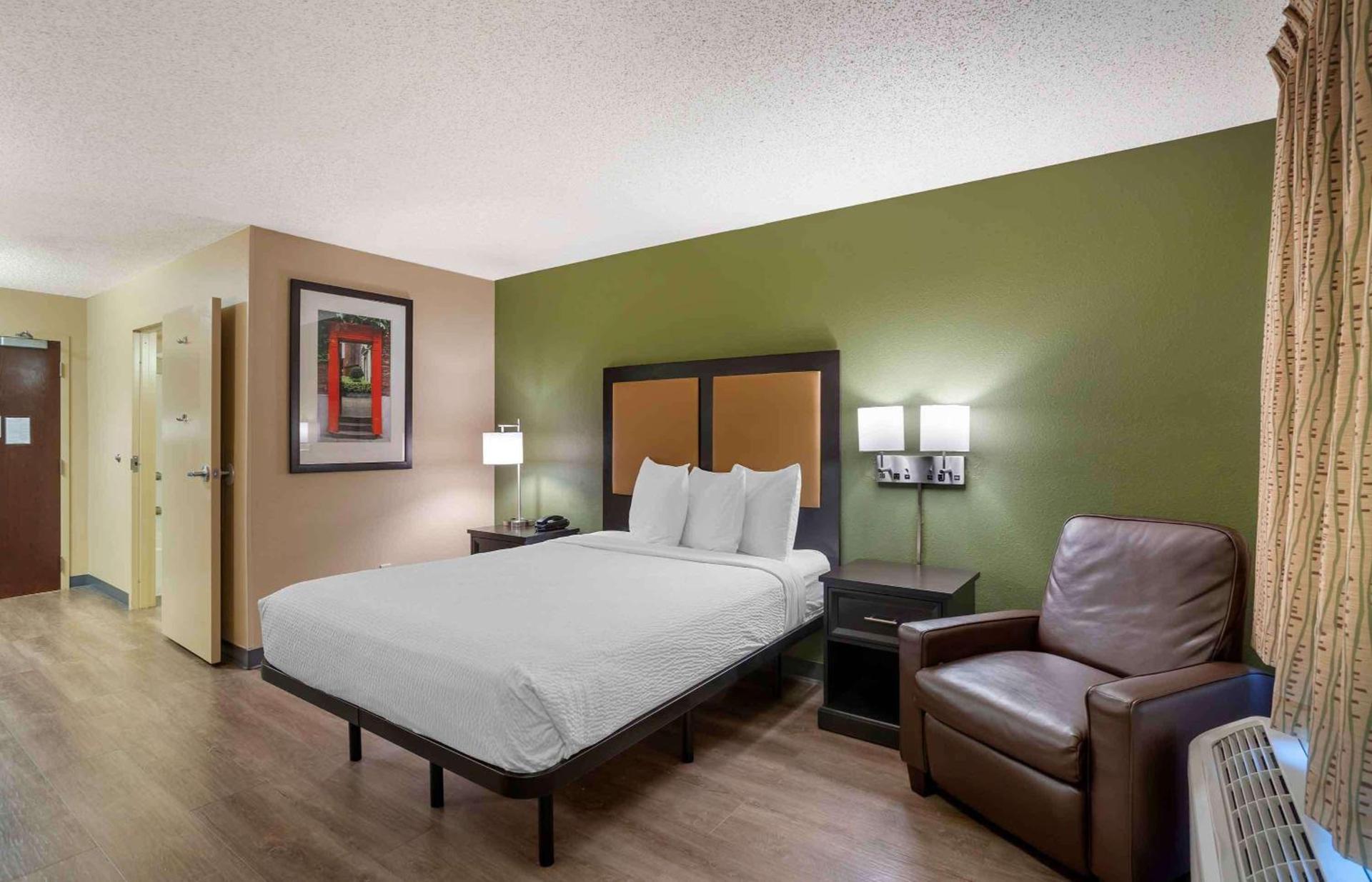 Extended Stay America Select Suites - Springfield - South photo 10