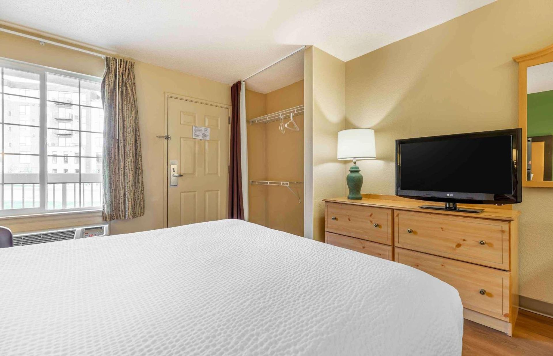 Extended Stay America Suites - Denver - Tech Center South - Inverness photo 17