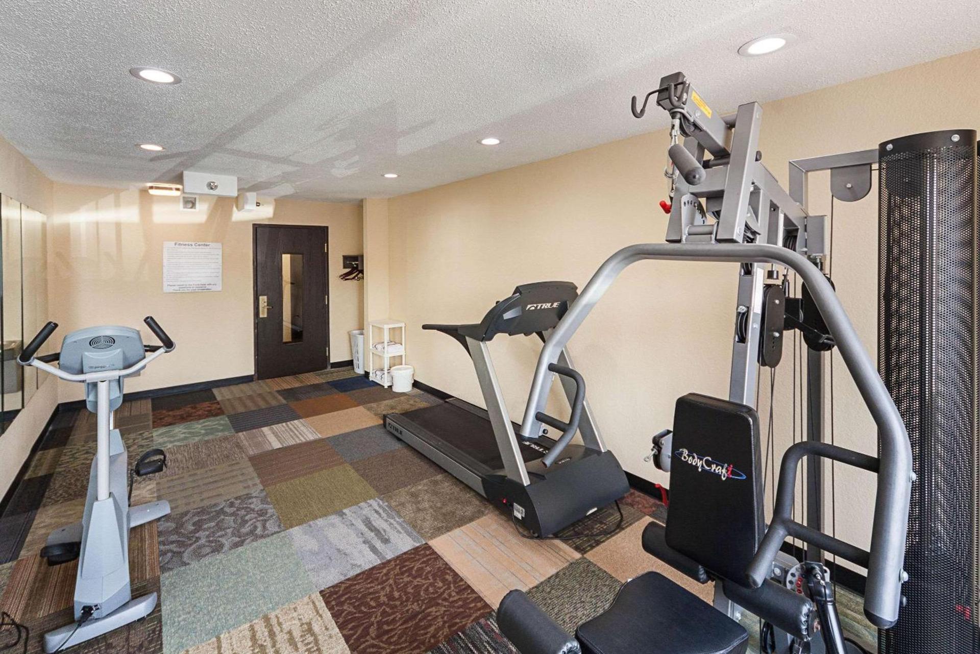 Quality Inn Decatur near US-224 photo 34